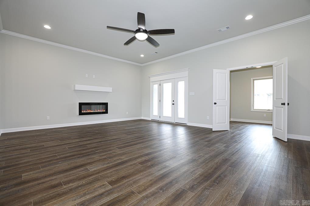 OLDE SALEM TOWNSHIP - Residential