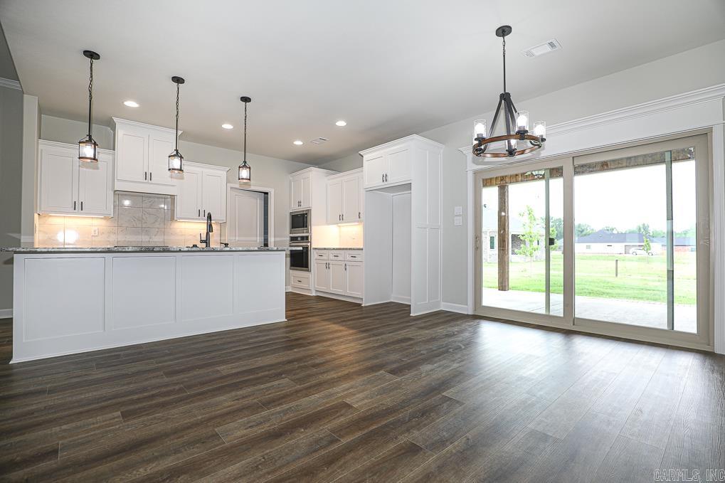 OLDE SALEM TOWNSHIP - Residential