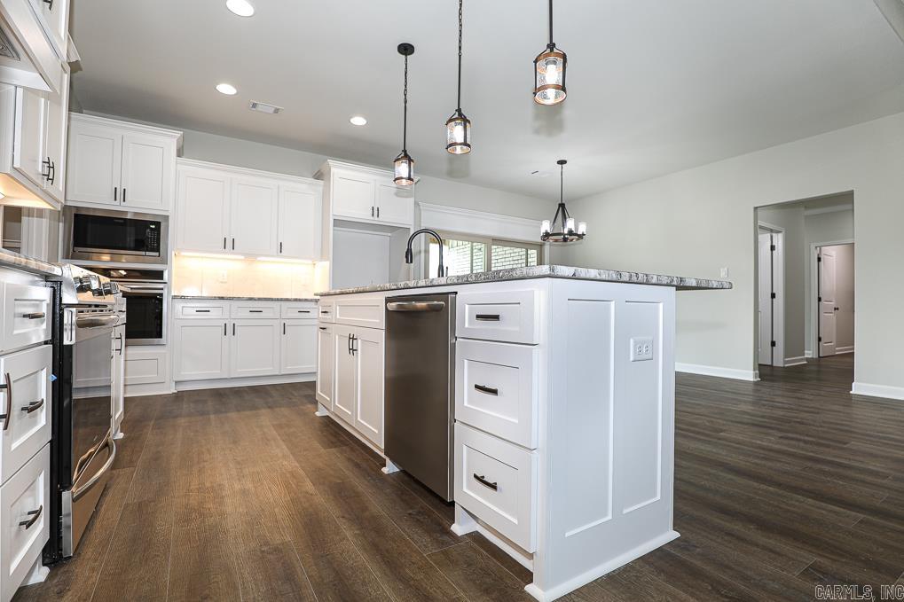 OLDE SALEM TOWNSHIP - Residential