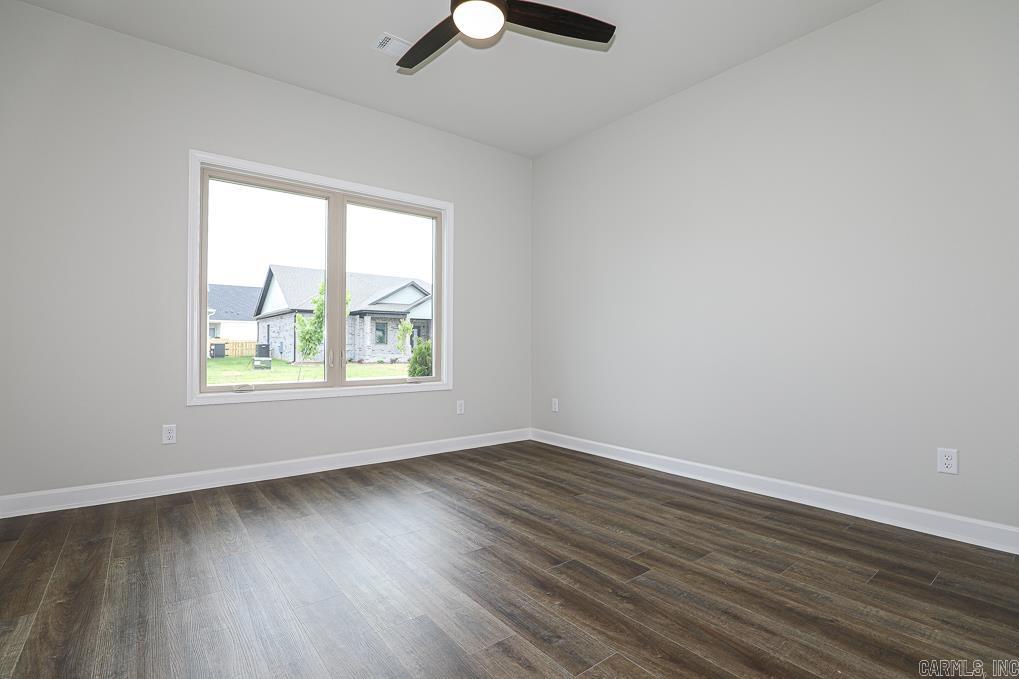 OLDE SALEM TOWNSHIP - Residential