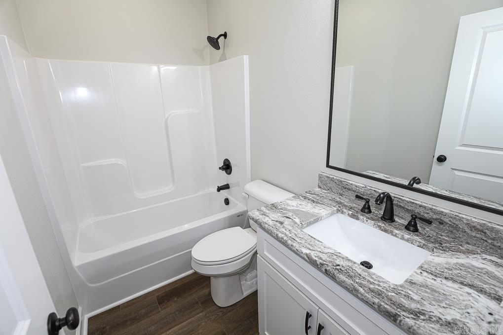 OLDE SALEM TOWNSHIP - Residential