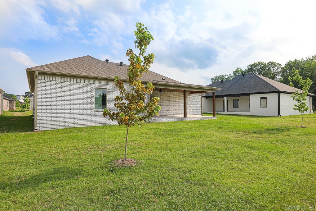 OLDE SALEM TOWNSHIP - Residential