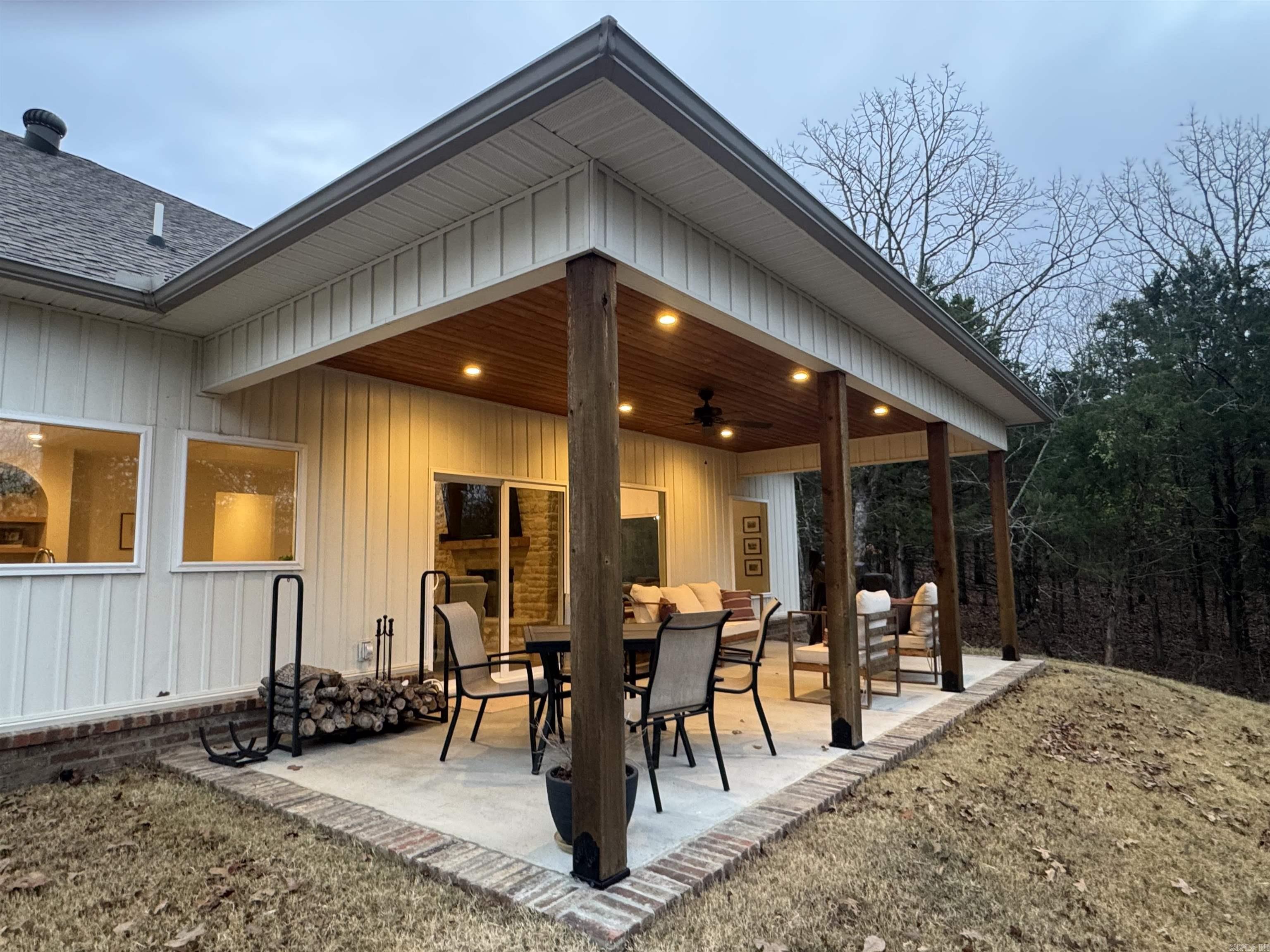 TREASURE HILL - Residential