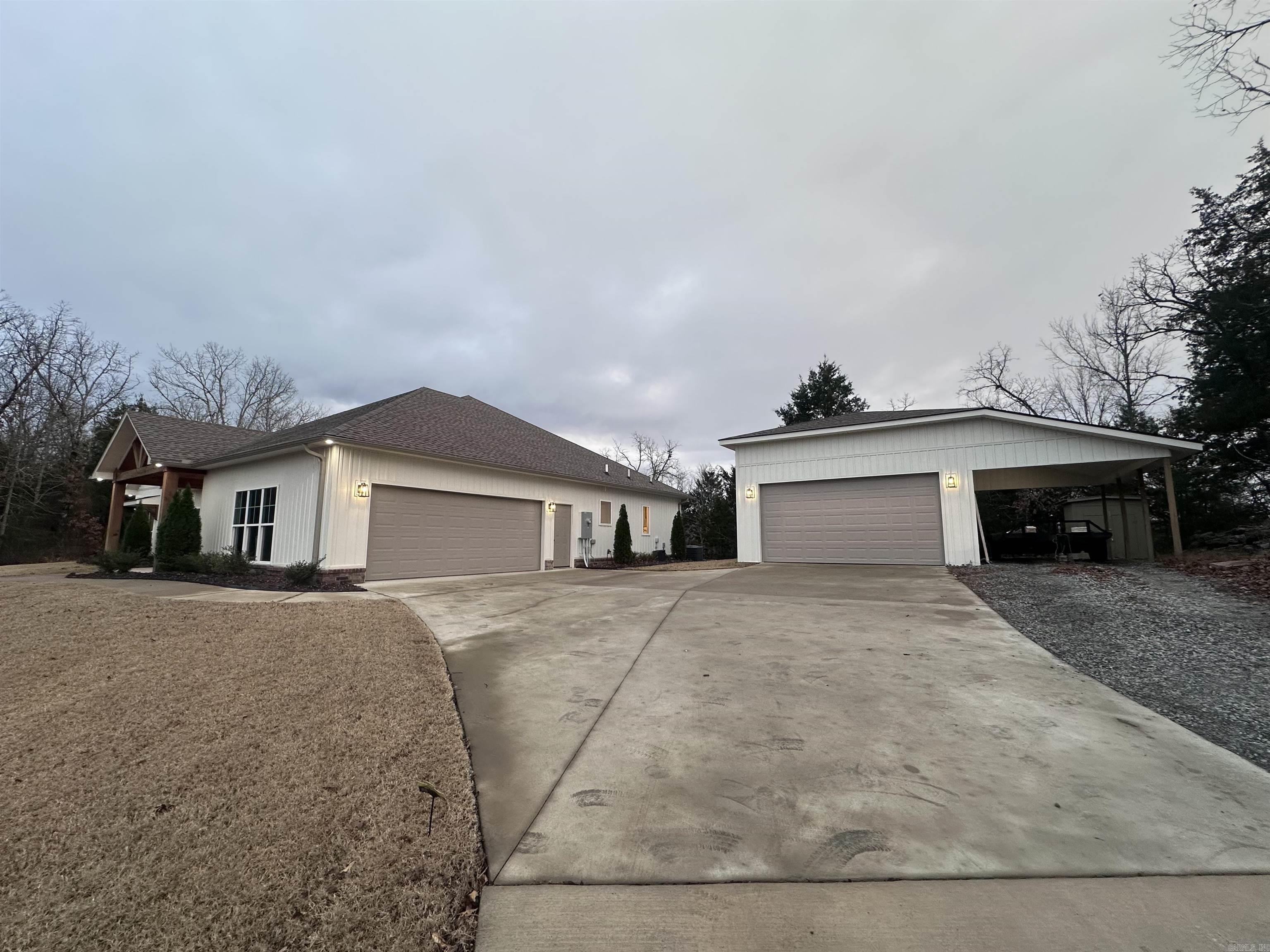 TREASURE HILL - Residential