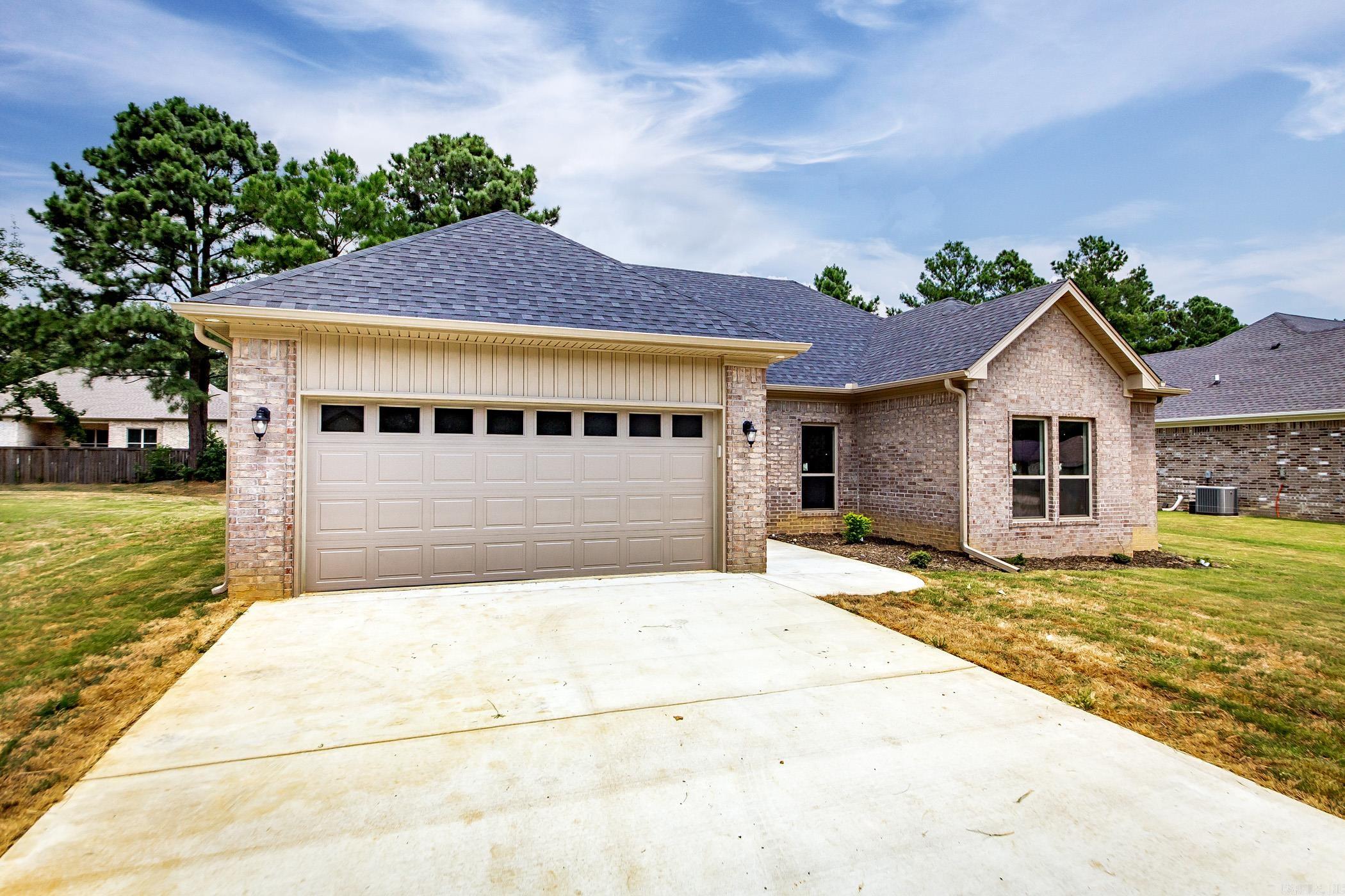 HIDDEN VALLEY ESTATES - Residential