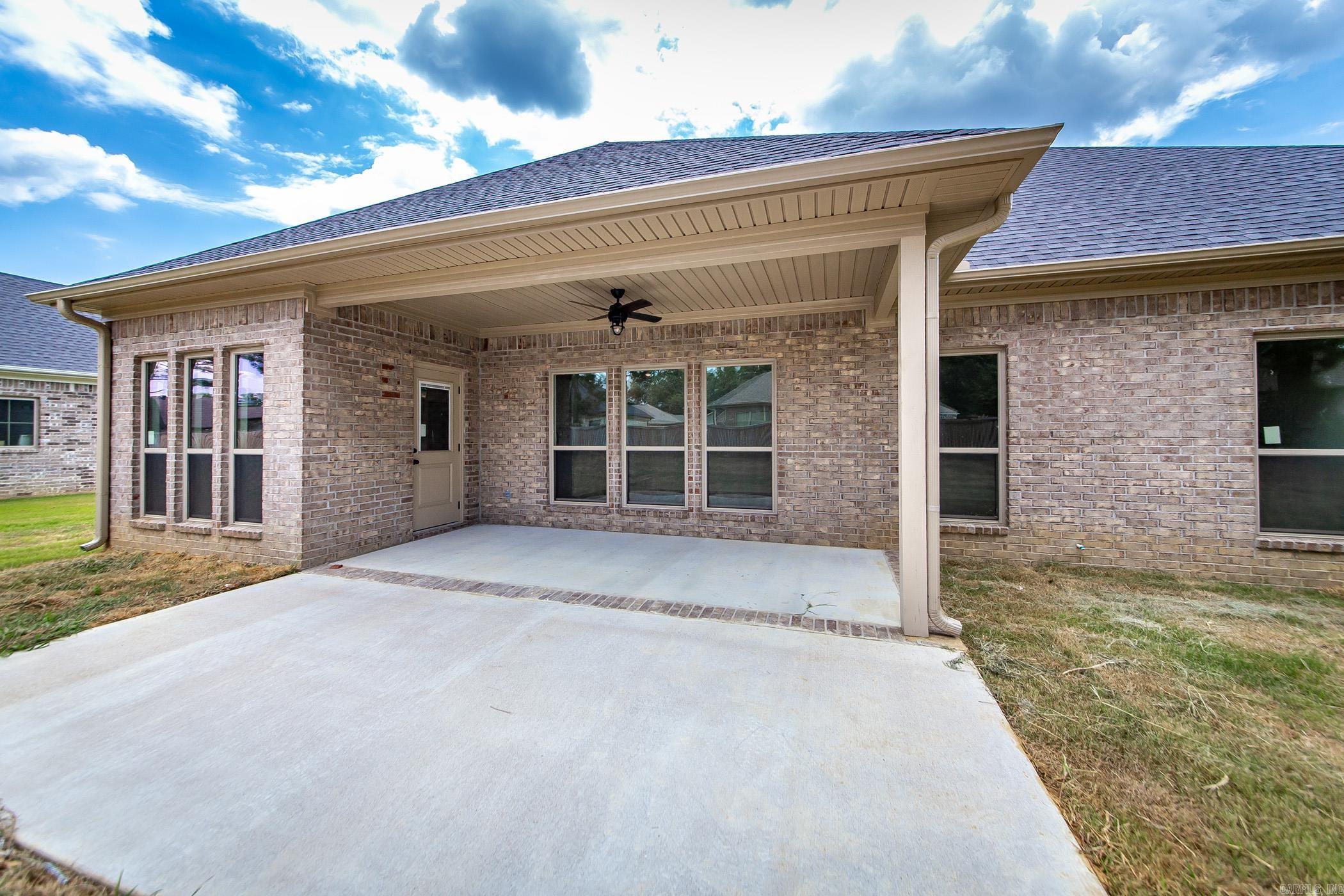 HIDDEN VALLEY ESTATES - Residential