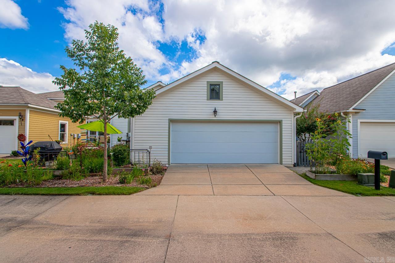 VILLAGE AT HENDRIX - Residential