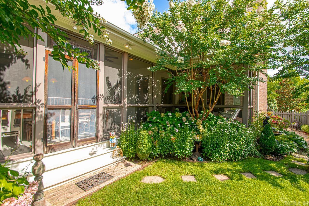 VILLAGE AT HENDRIX - Residential