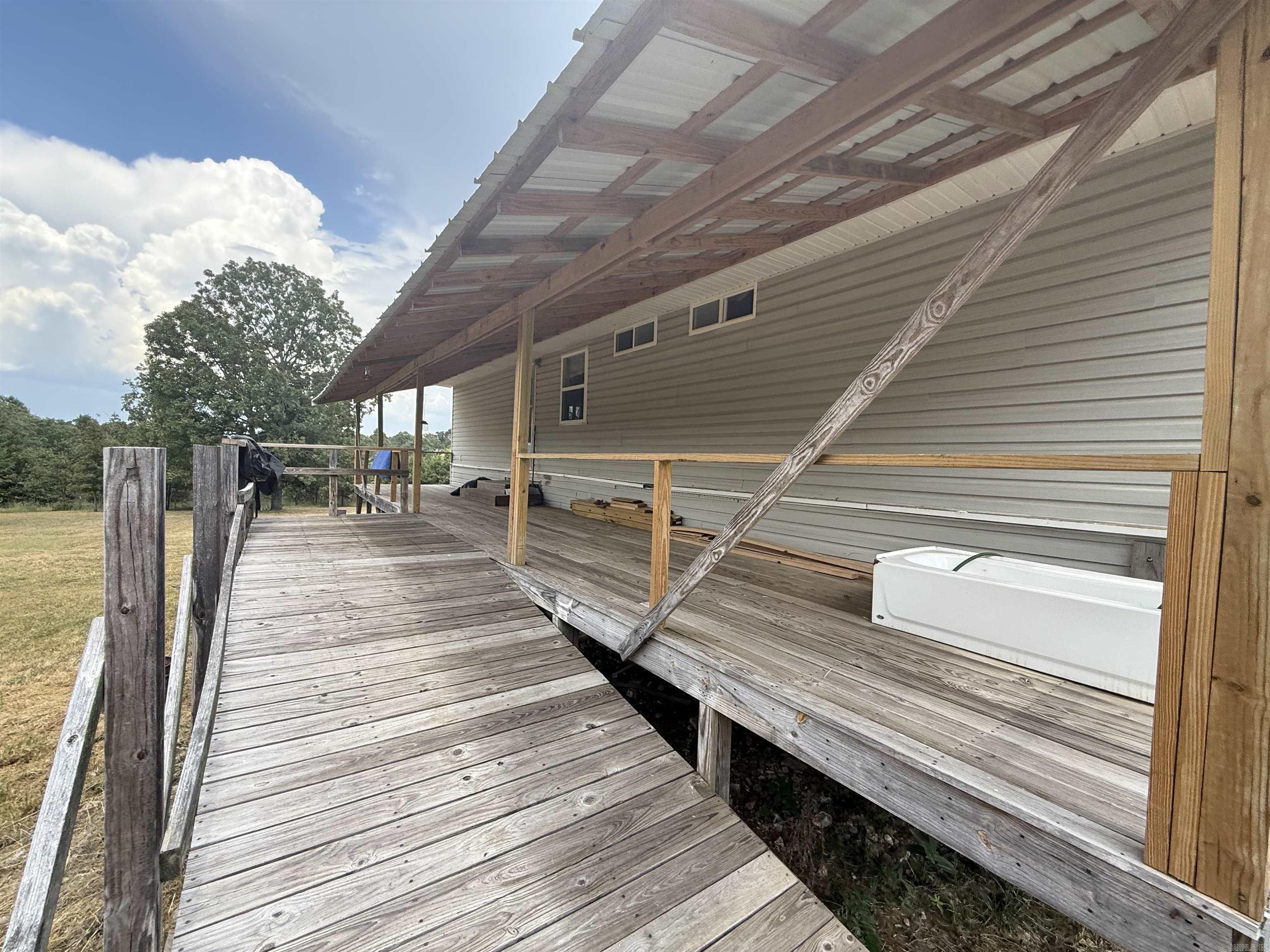 OAK RIDGE ACRES - Residential