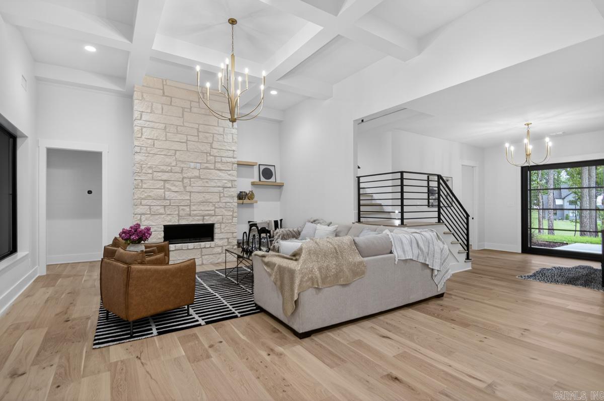 HAZEL OAK - Residential