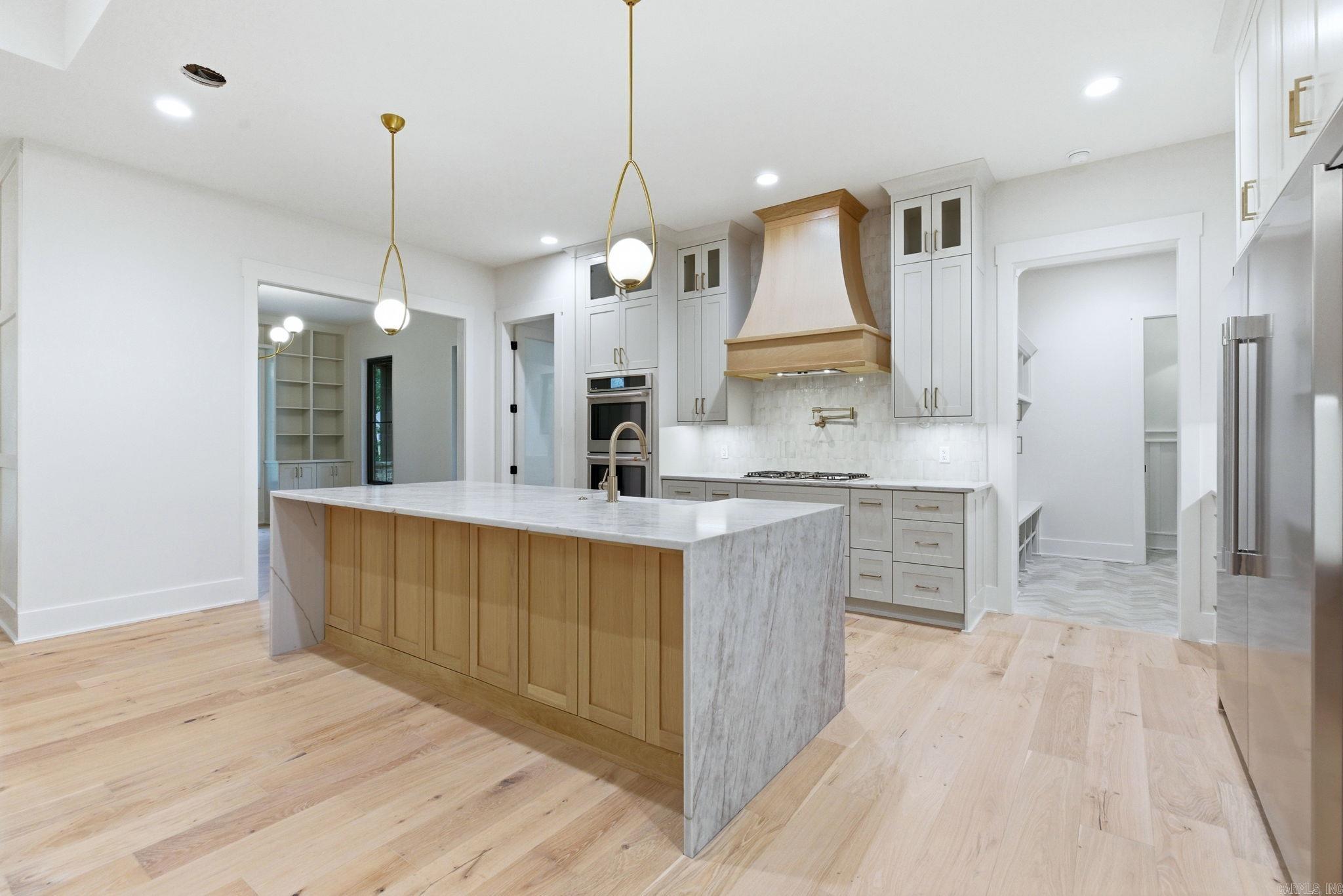 HAZEL OAK - Residential