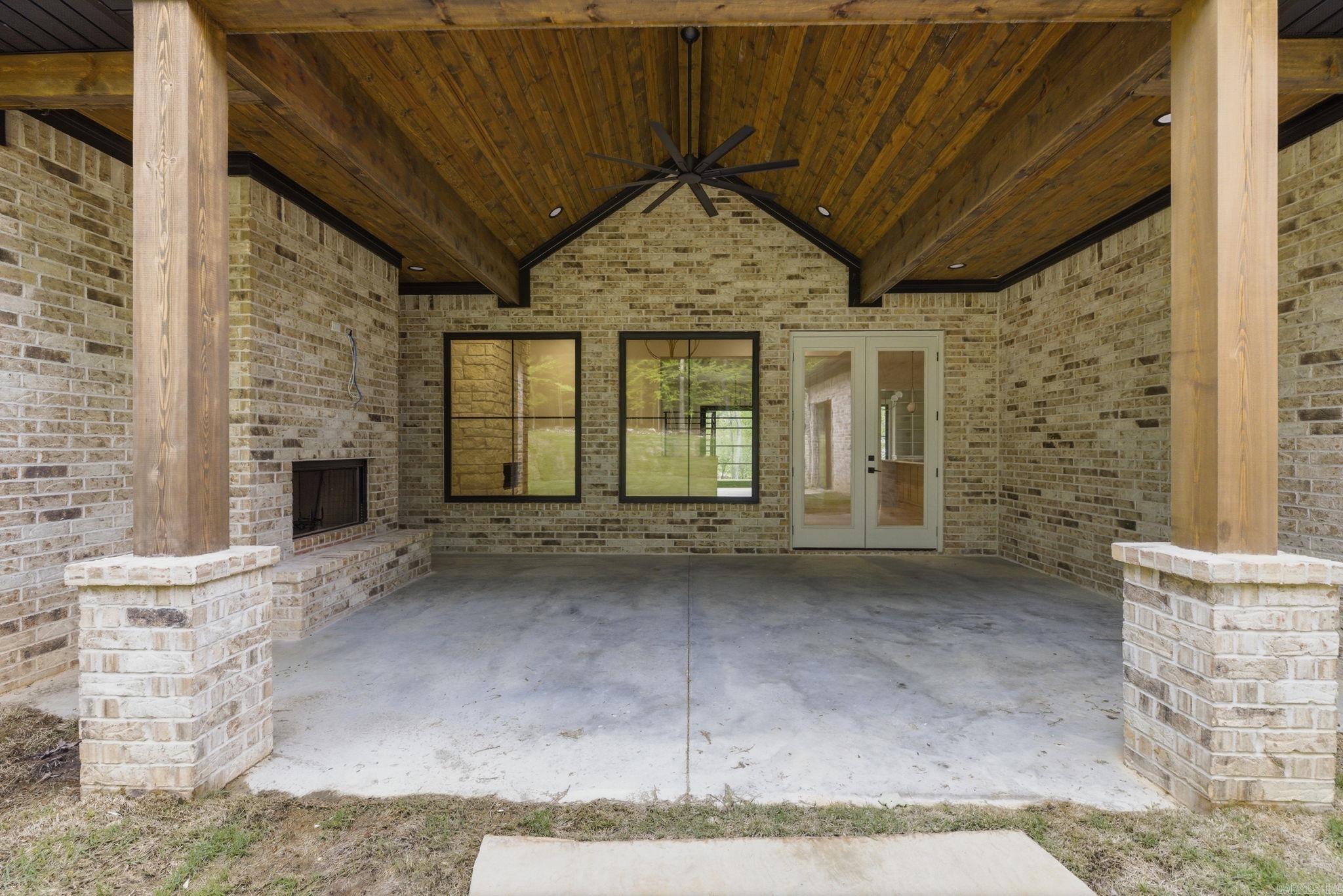 HAZEL OAK - Residential