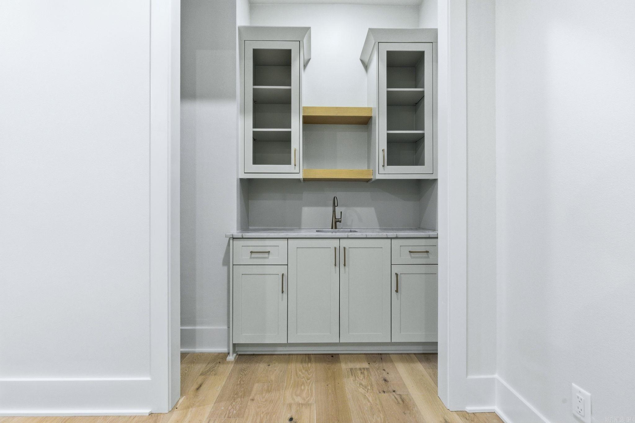 HAZEL OAK - Residential