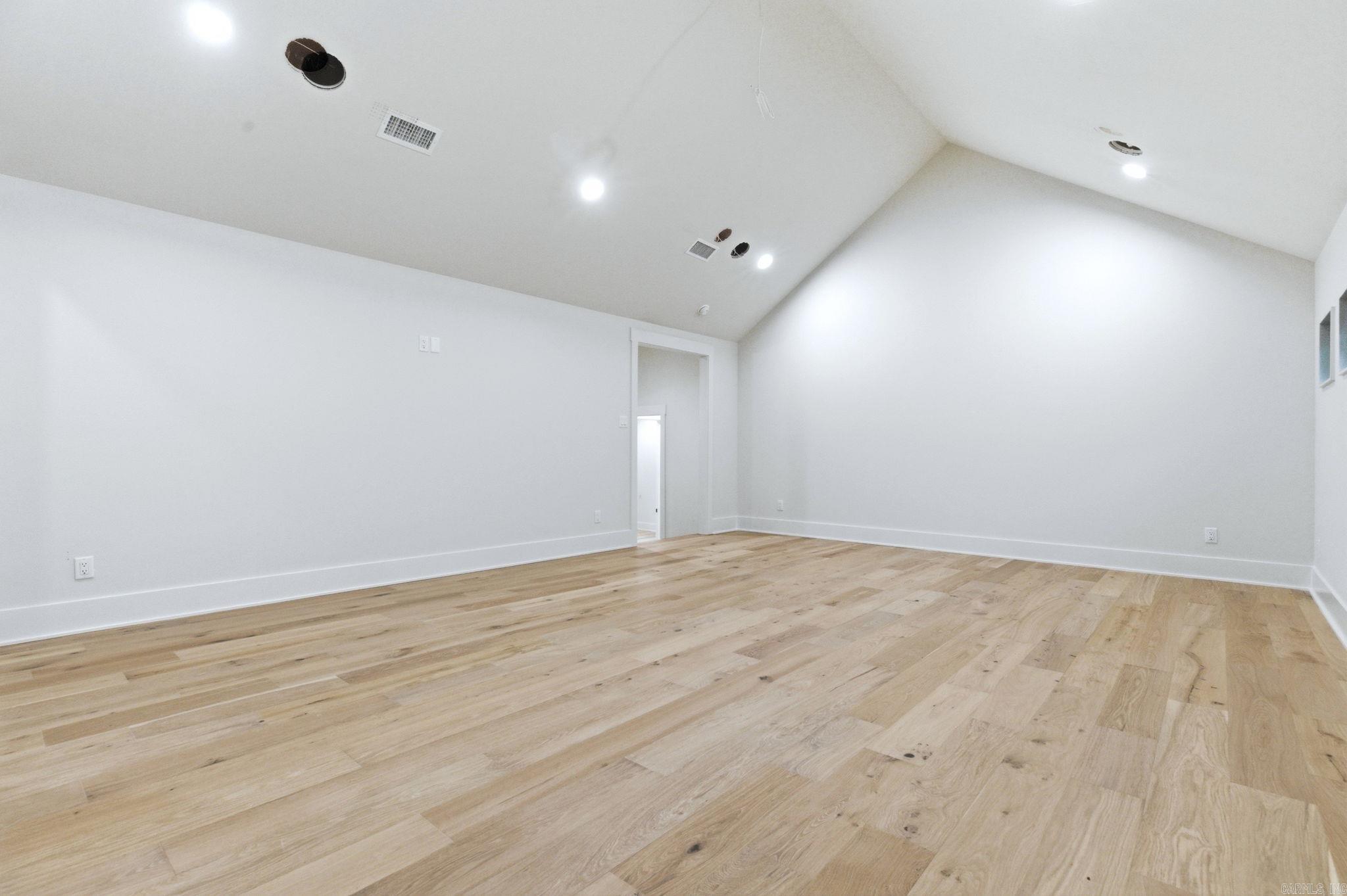 HAZEL OAK - Residential