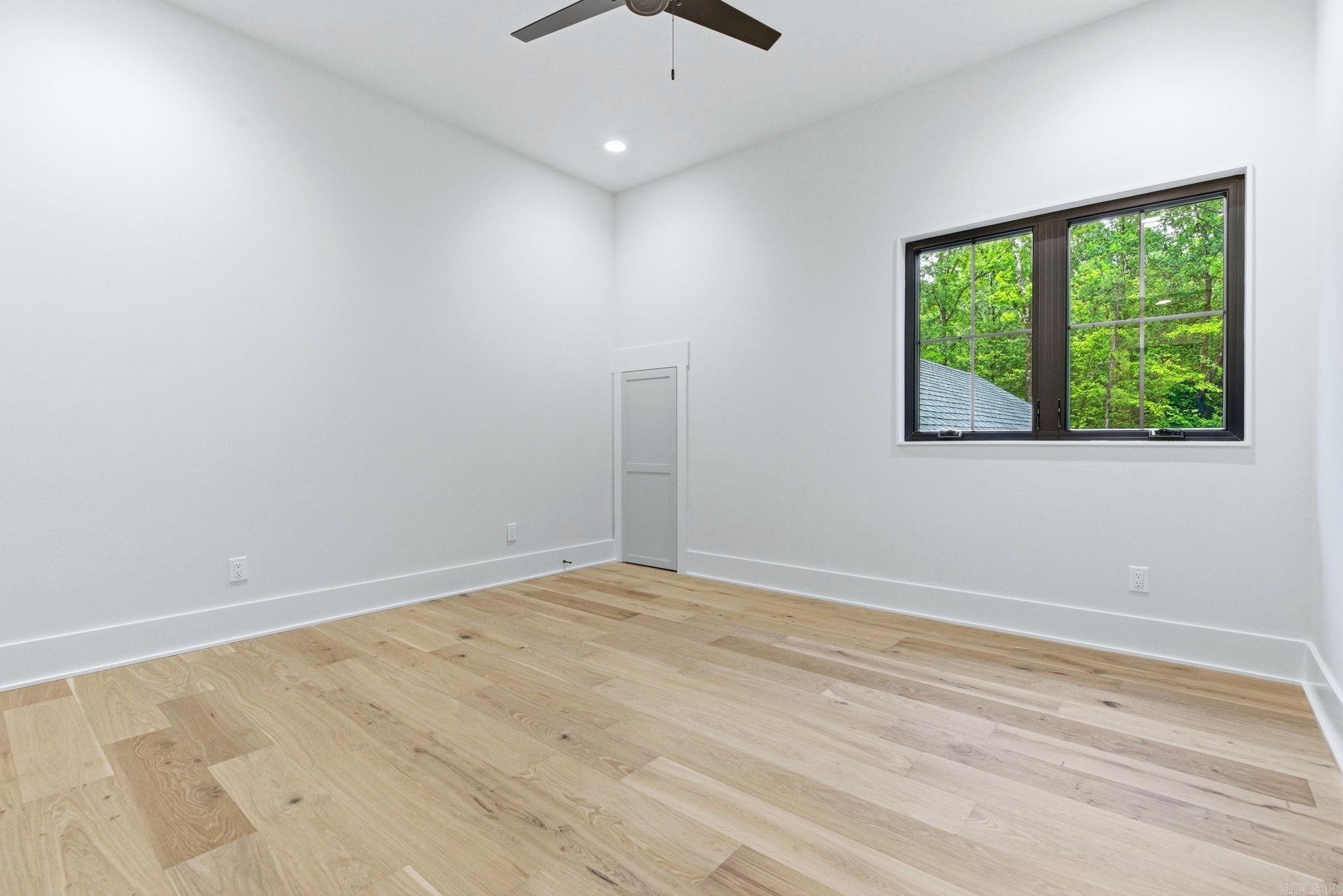 HAZEL OAK - Residential