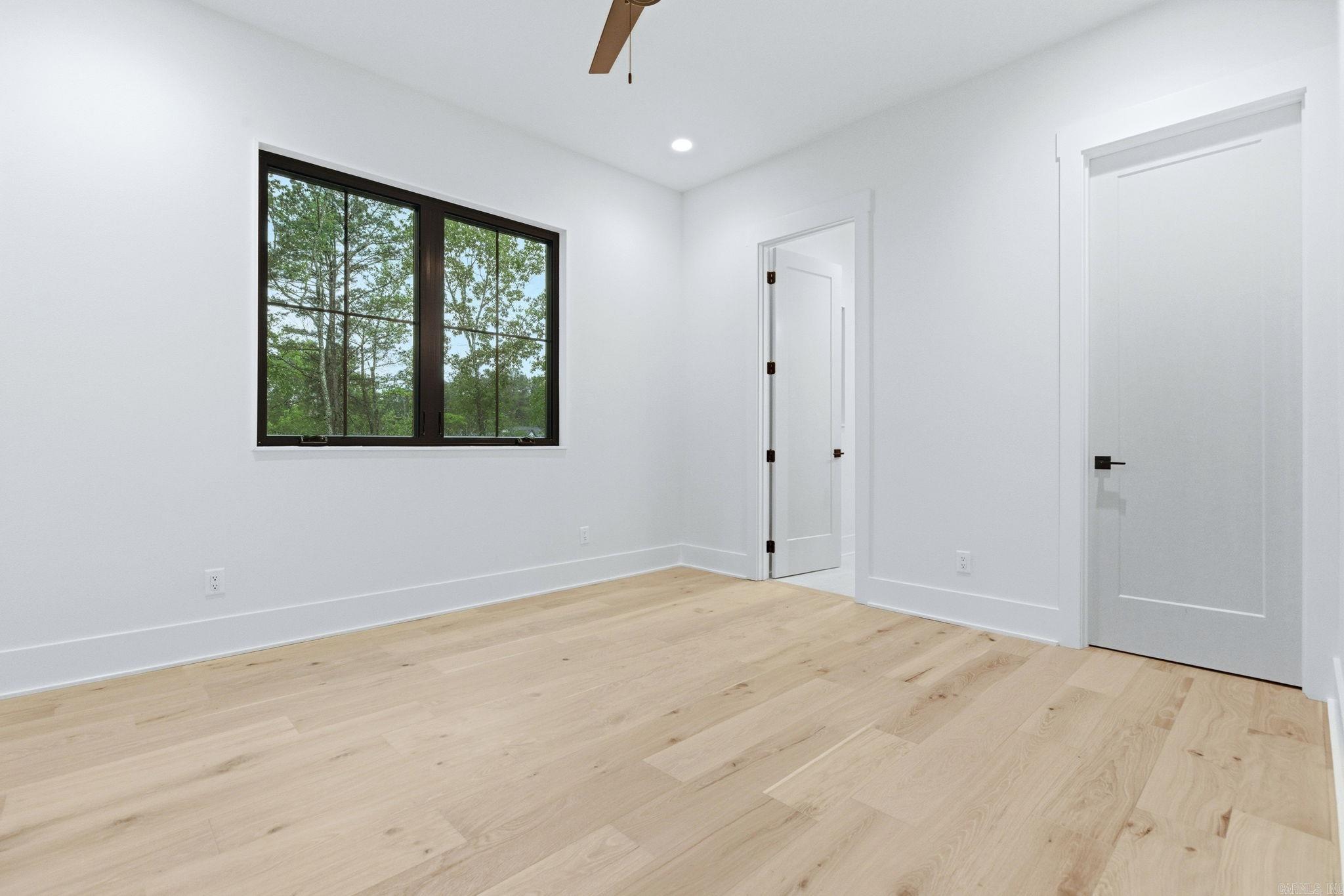 HAZEL OAK - Residential