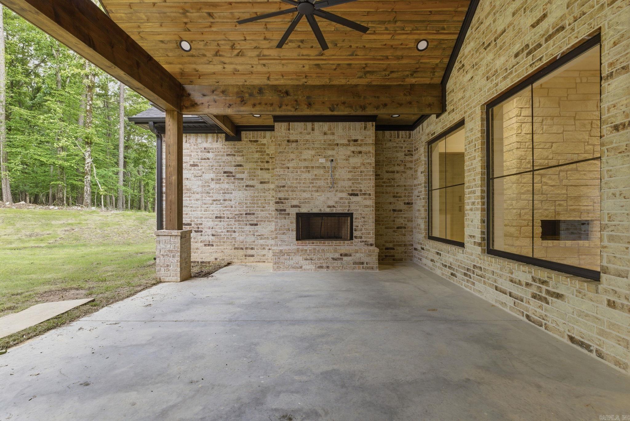 HAZEL OAK - Residential