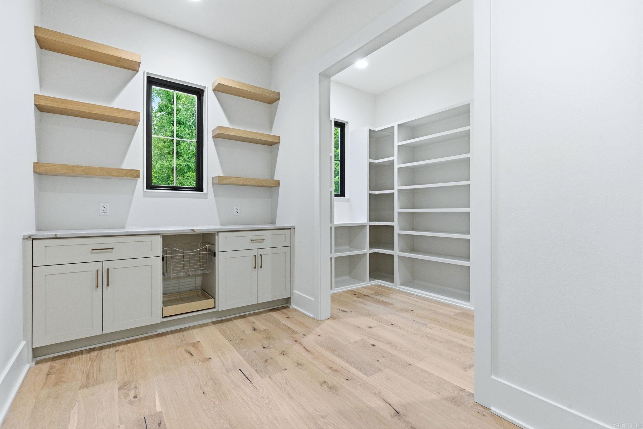 HAZEL OAK - Residential