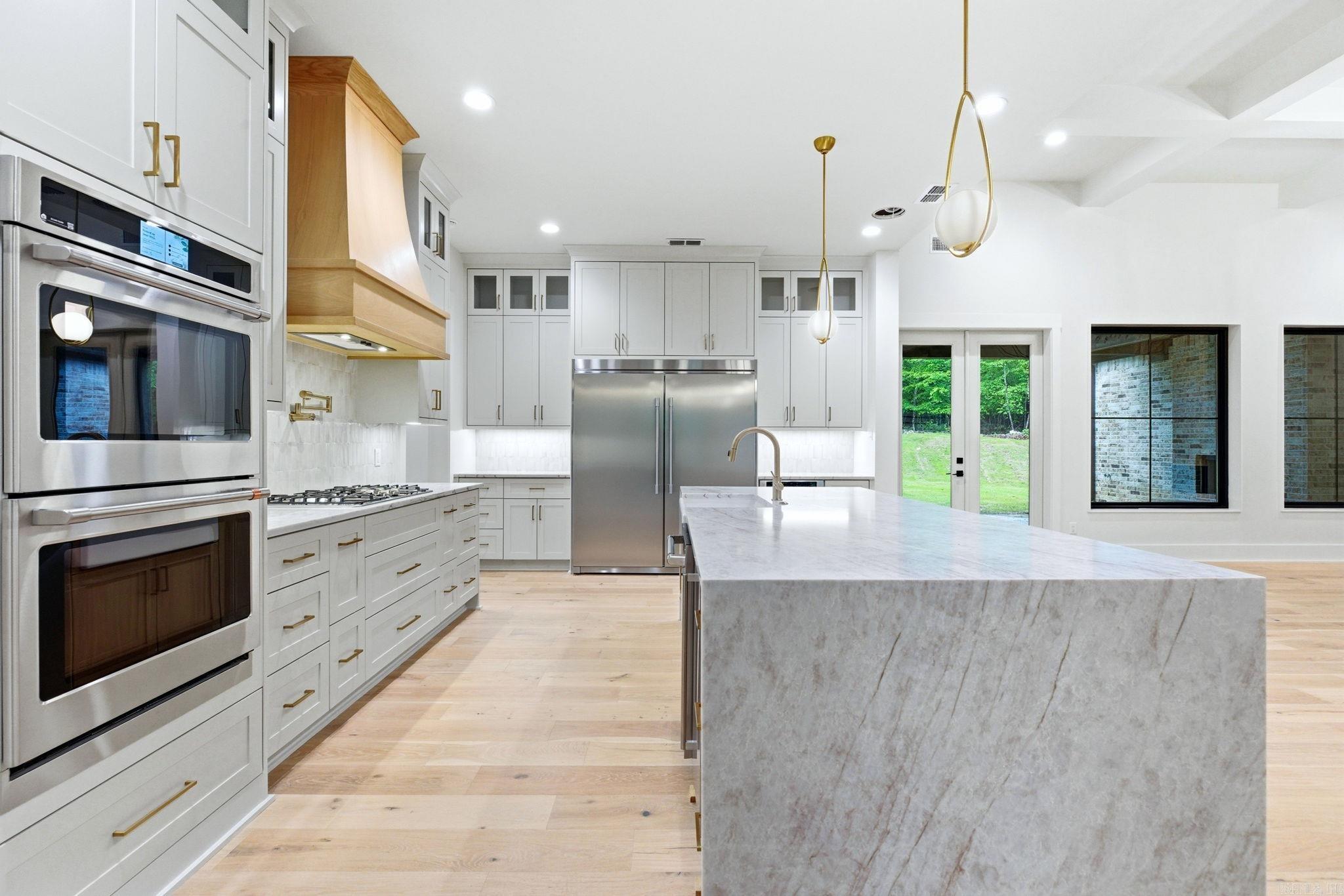 HAZEL OAK - Residential
