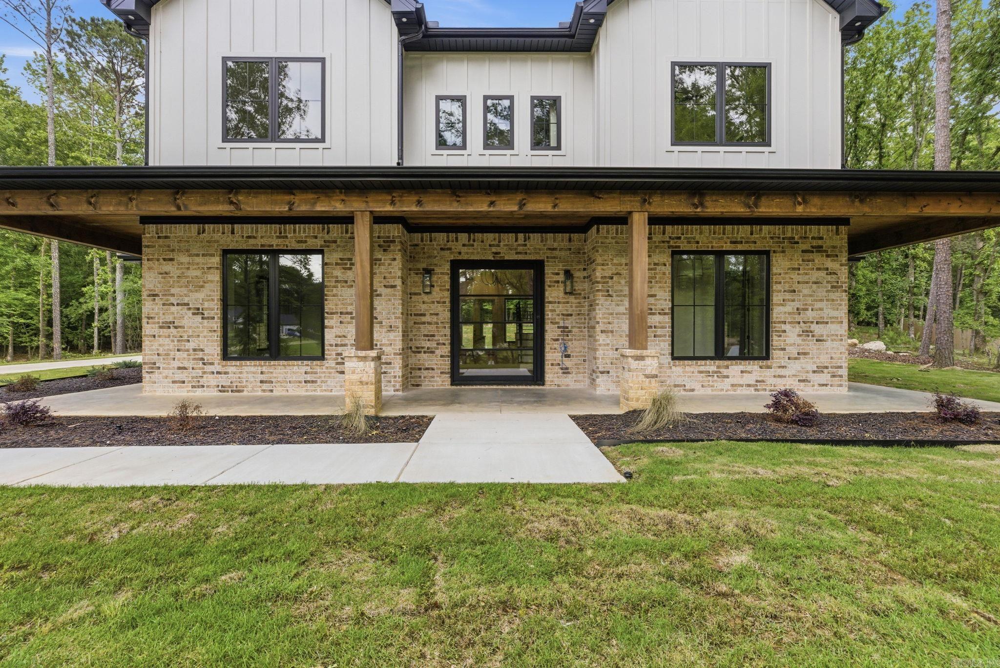 HAZEL OAK - Residential