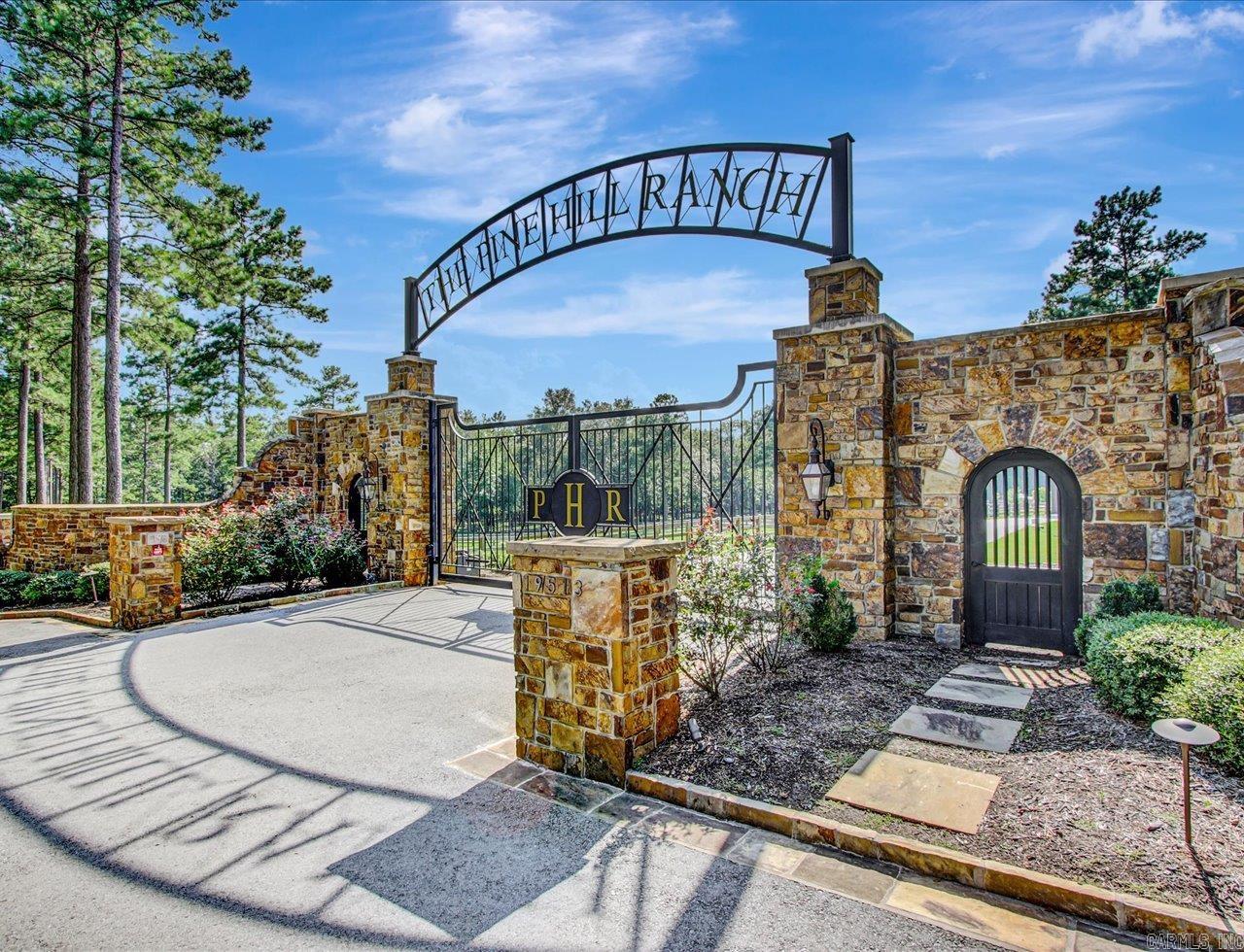Glenns Crossing - Commercial Sale
