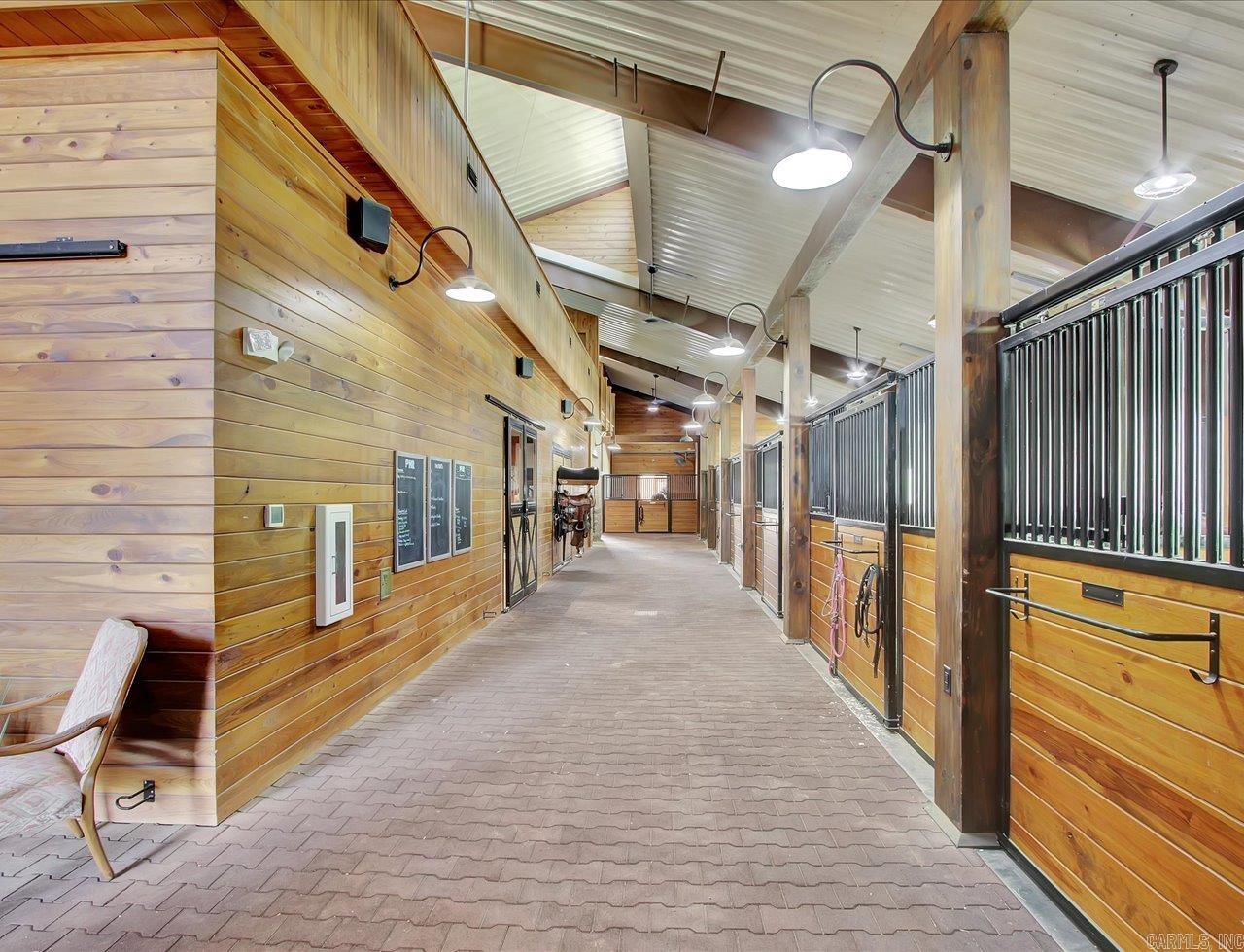 Glenns Crossing - Commercial Sale
