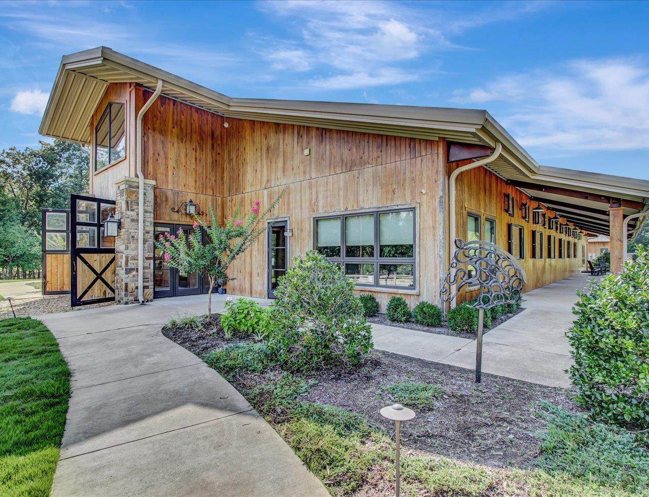 Glenns Crossing - Commercial Sale