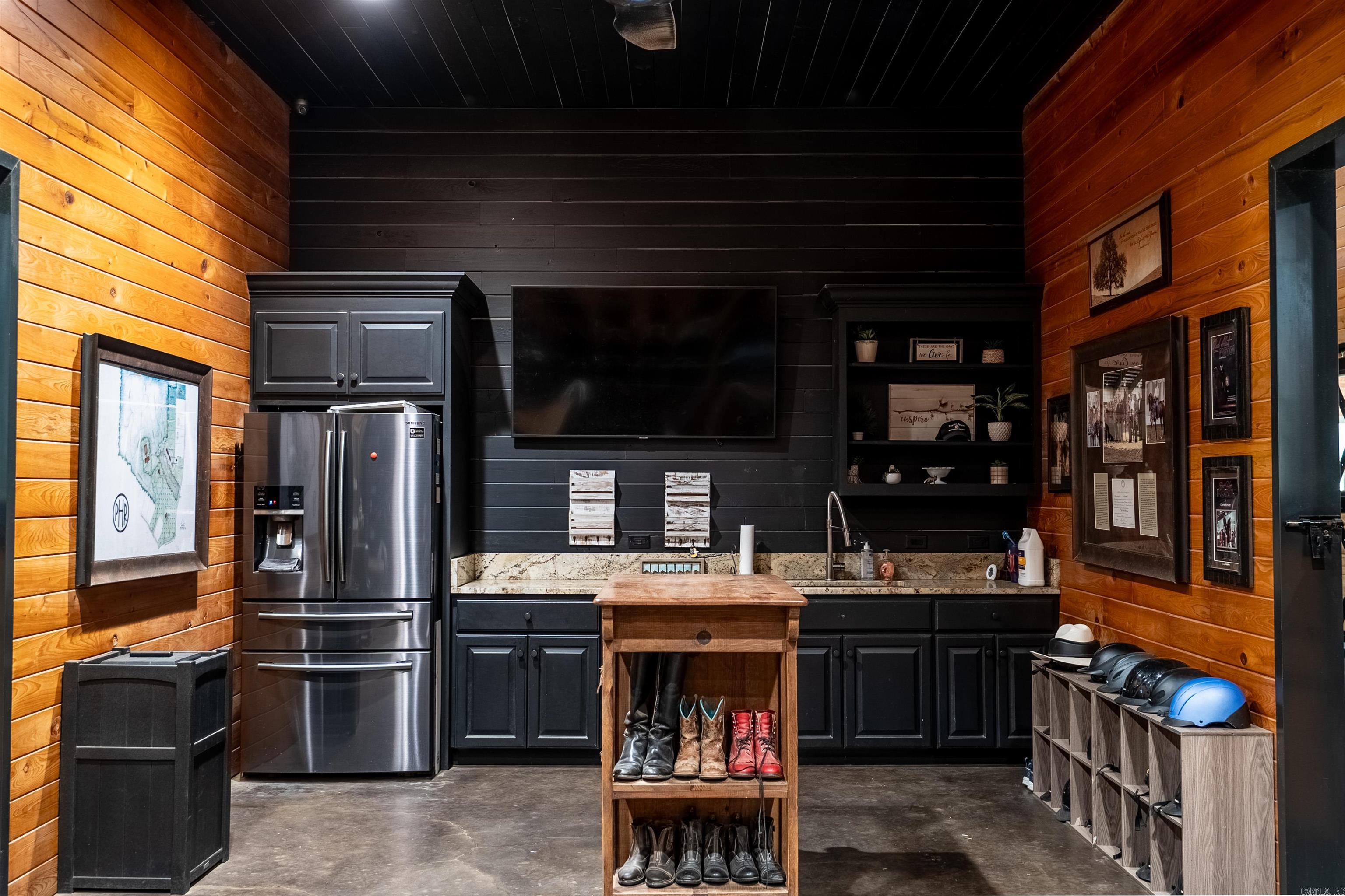 Glenns Crossing - Commercial Sale