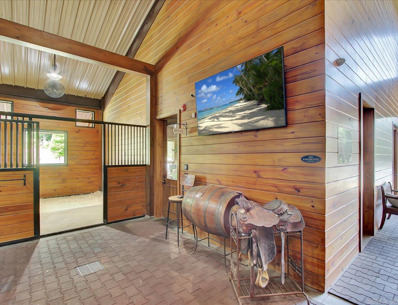 Glenns Crossing - Commercial Sale