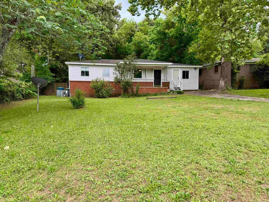 Welcome to this adorable 3-bedroom 2 bath home that sits on a half-acre partially fenced lot.  Great location close to shopping and schools.  The 3rd bedroom/bonus room with large storage closet that was once used as a hair salon with so much potential.  Will make a great starter home or investment property.  You don't want to miss this!
