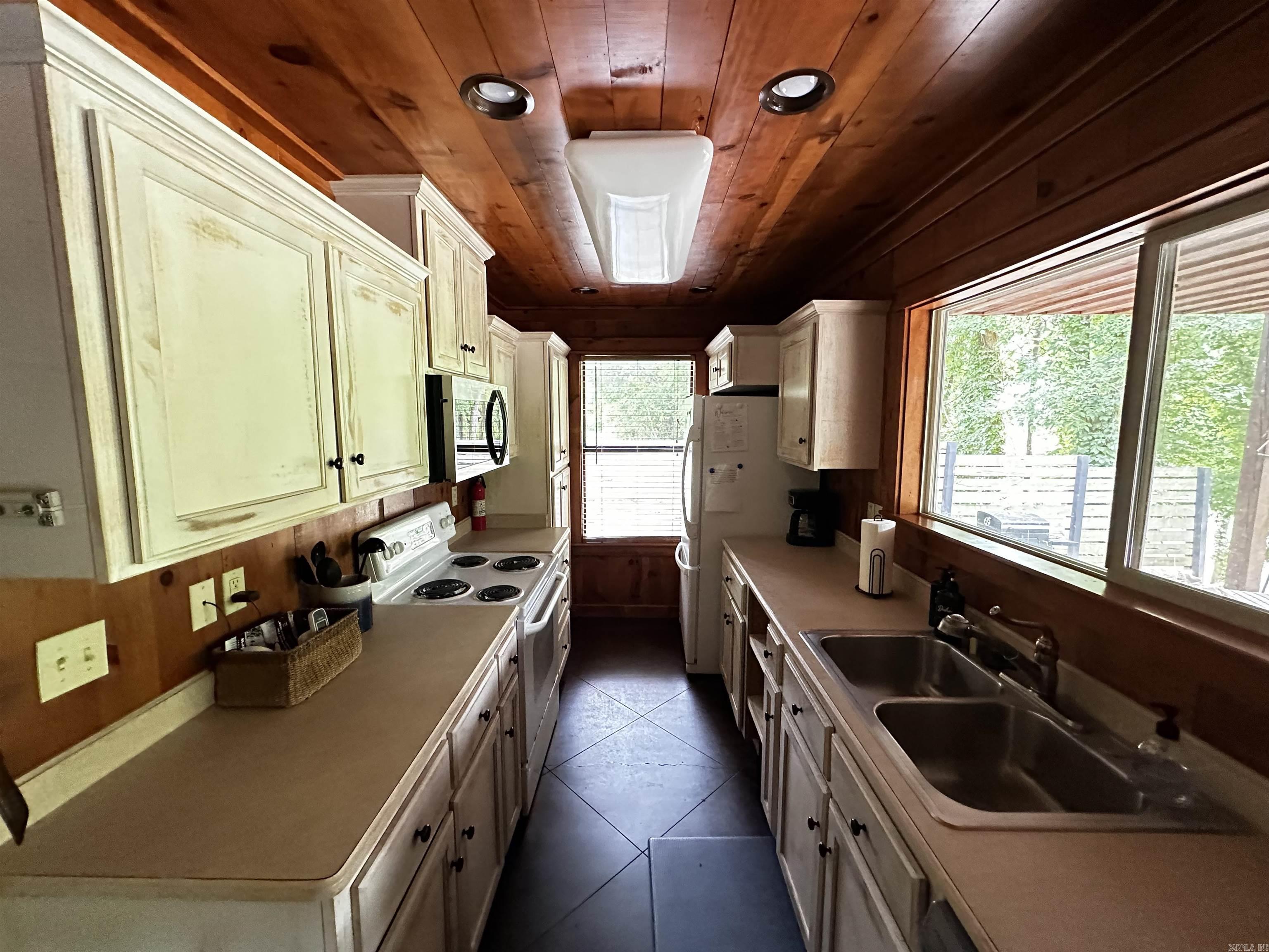 Riverview at Sylamore - Residential
