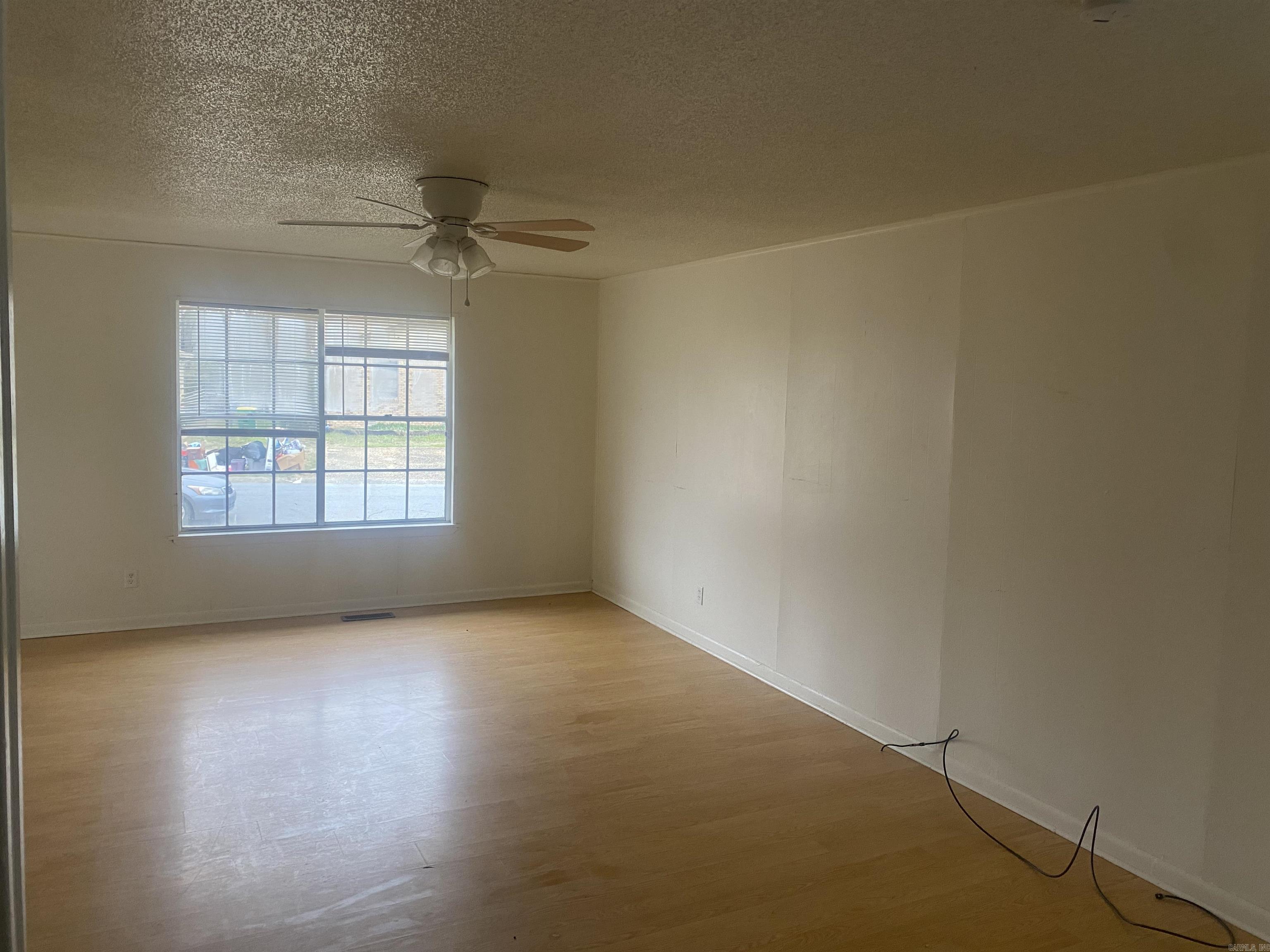 Royal Manor - Residential Lease