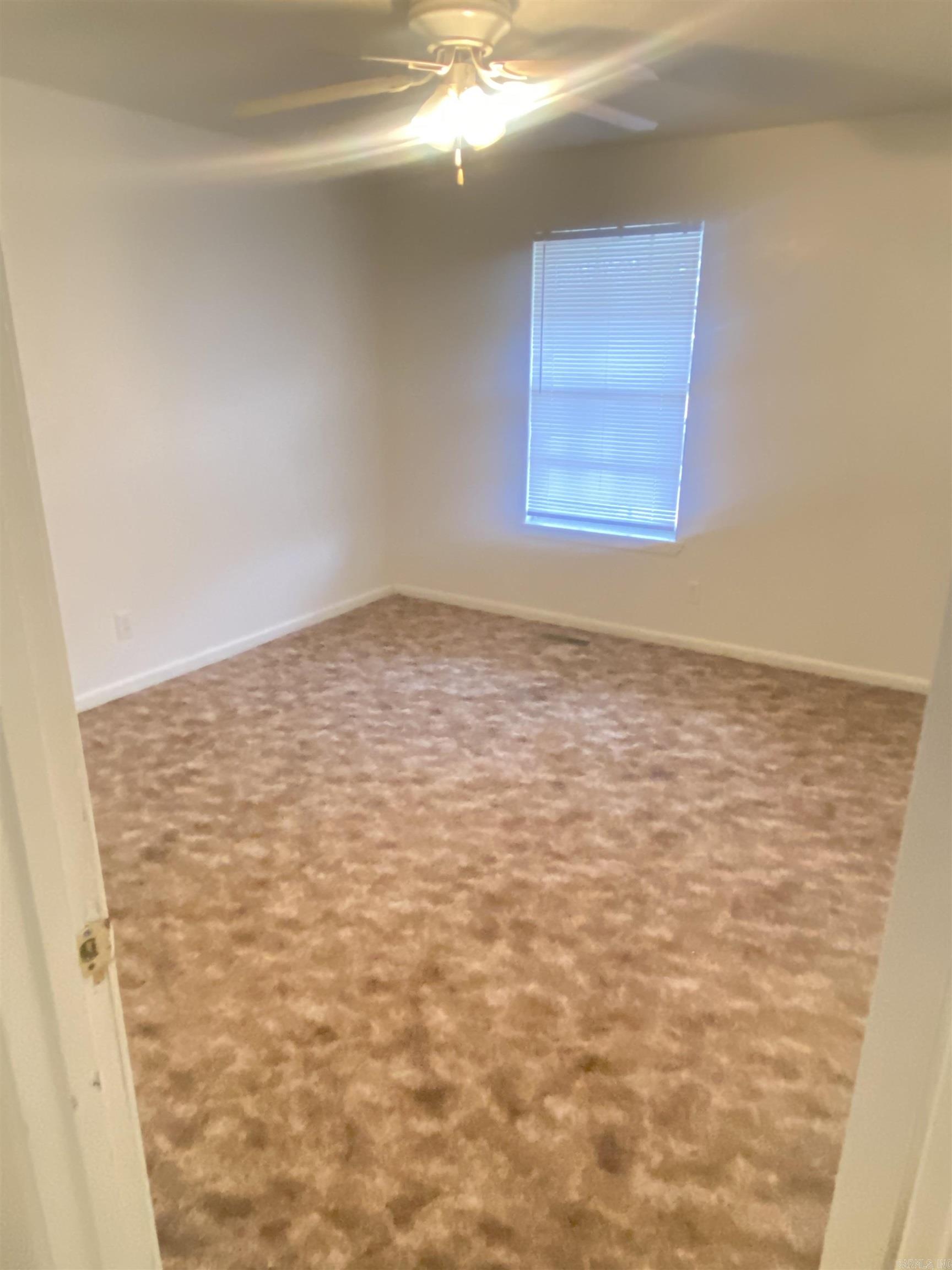 Royal Manor - Residential Lease