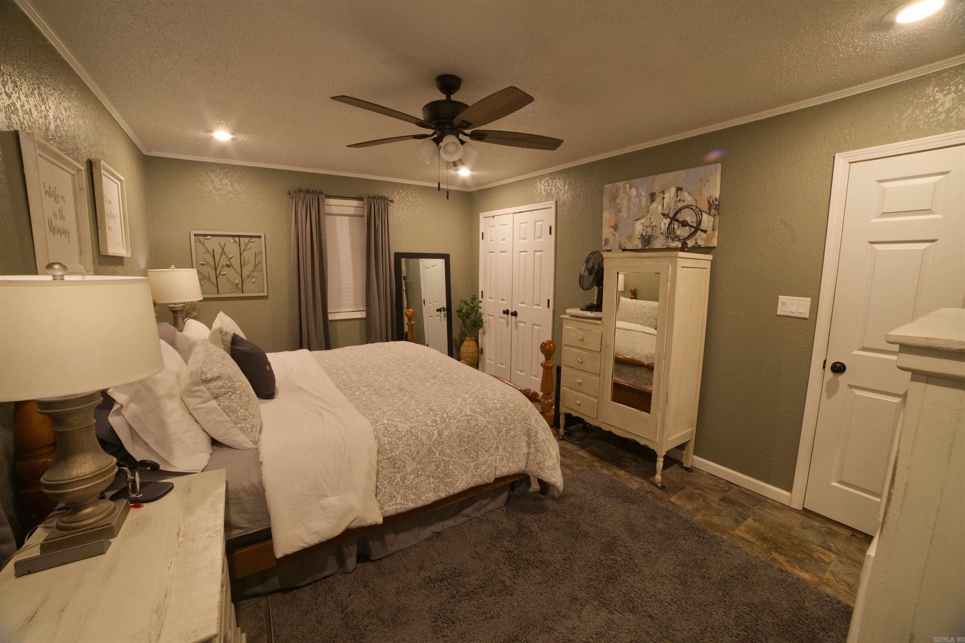 BROOKSIDE - Residential