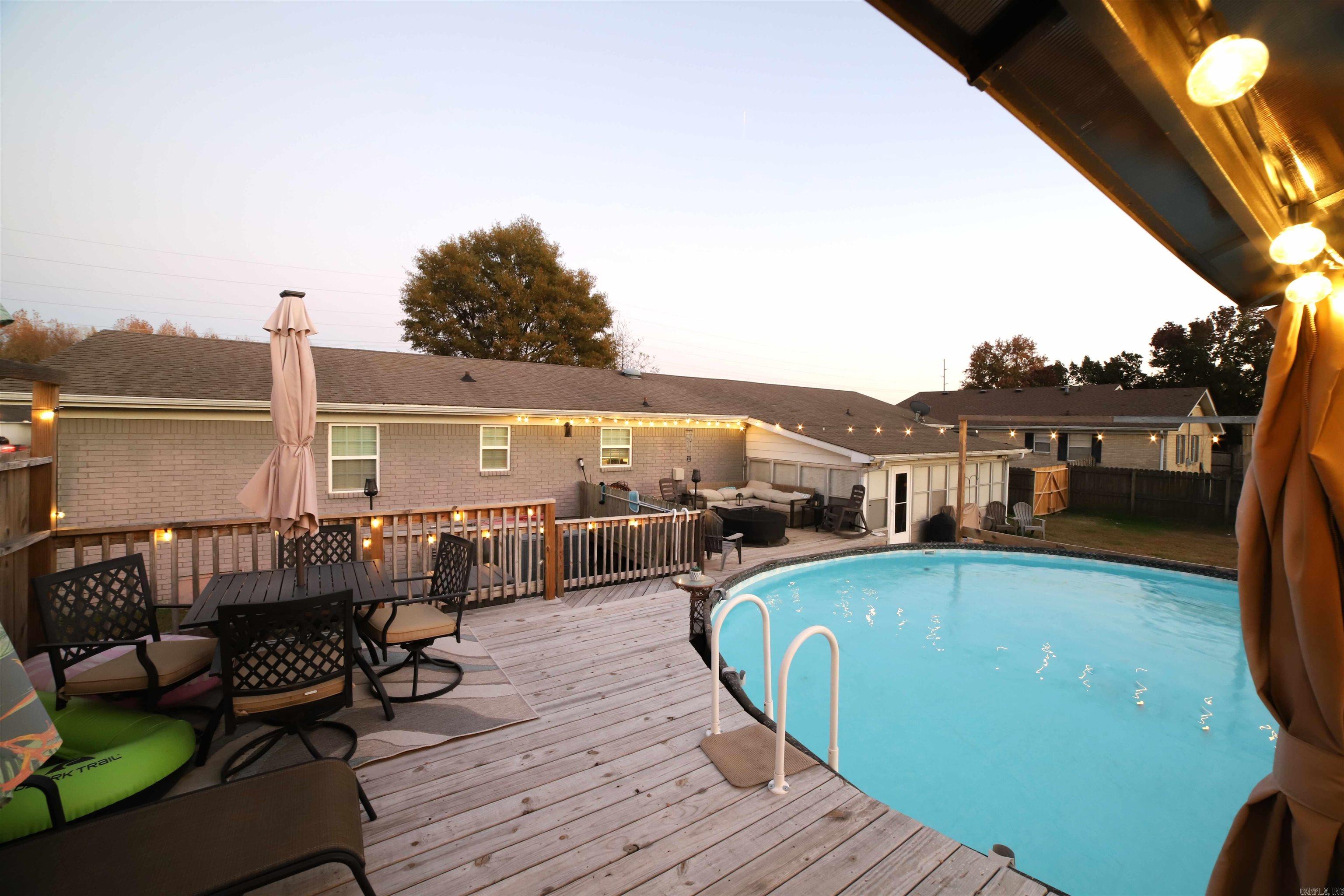 BROOKSIDE - Residential