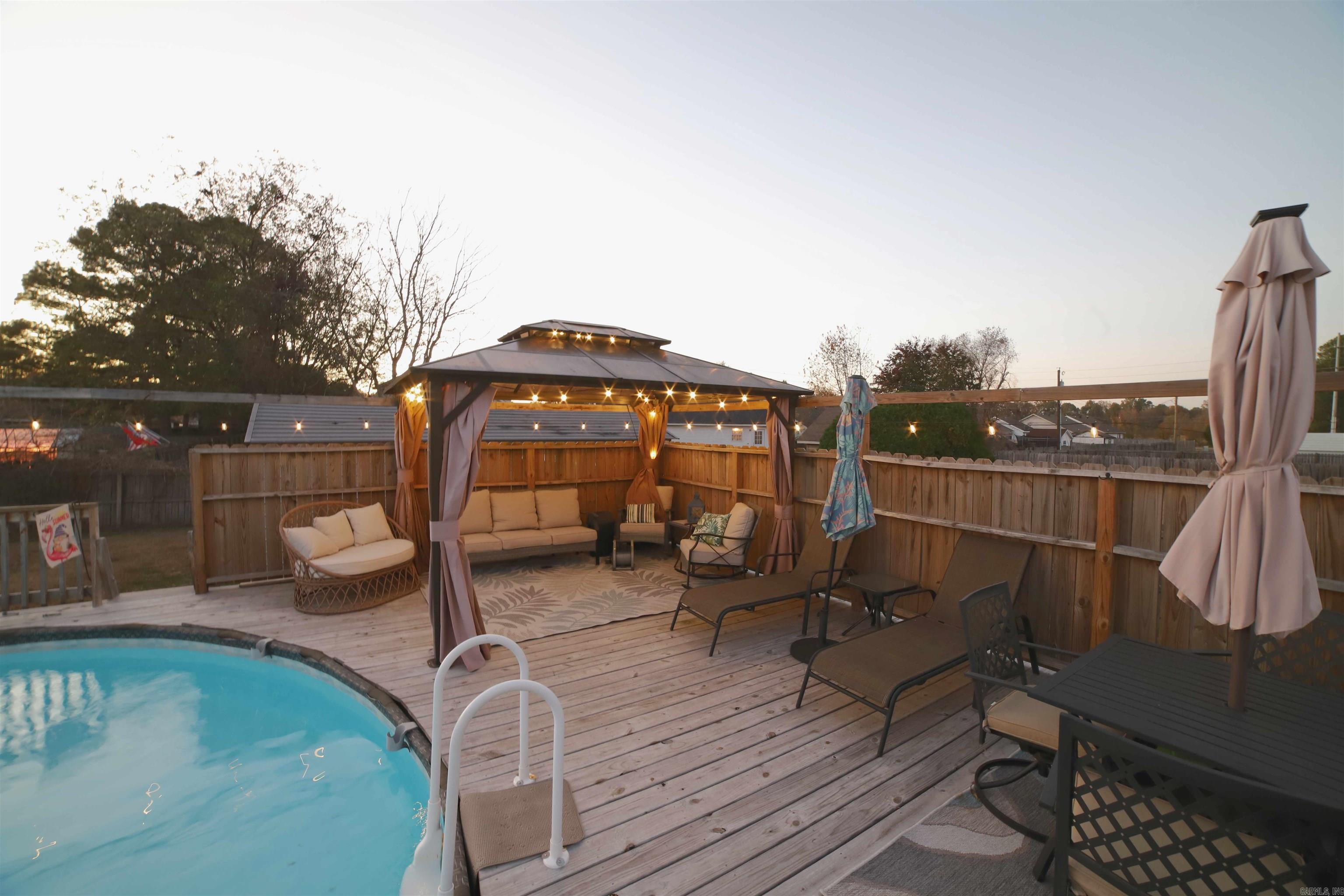 BROOKSIDE - Residential