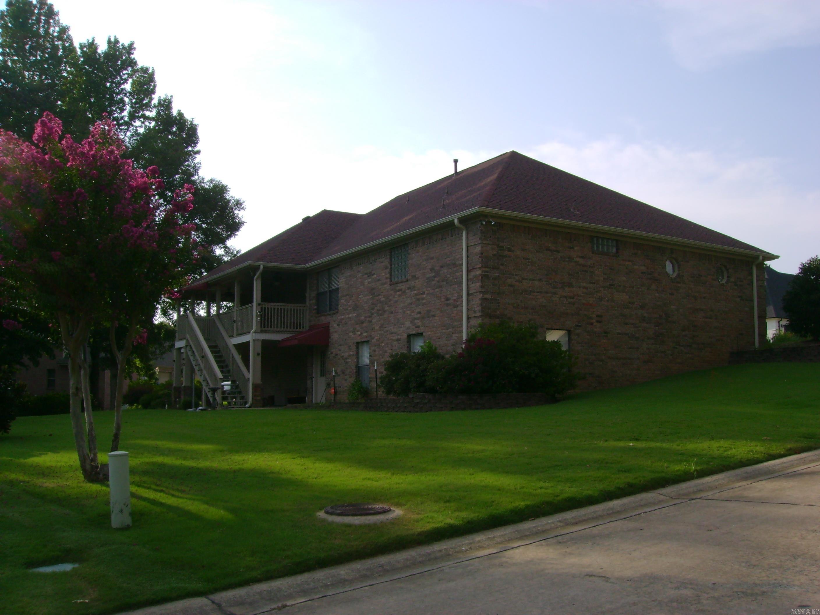 WELLINGTON POINTE - Residential