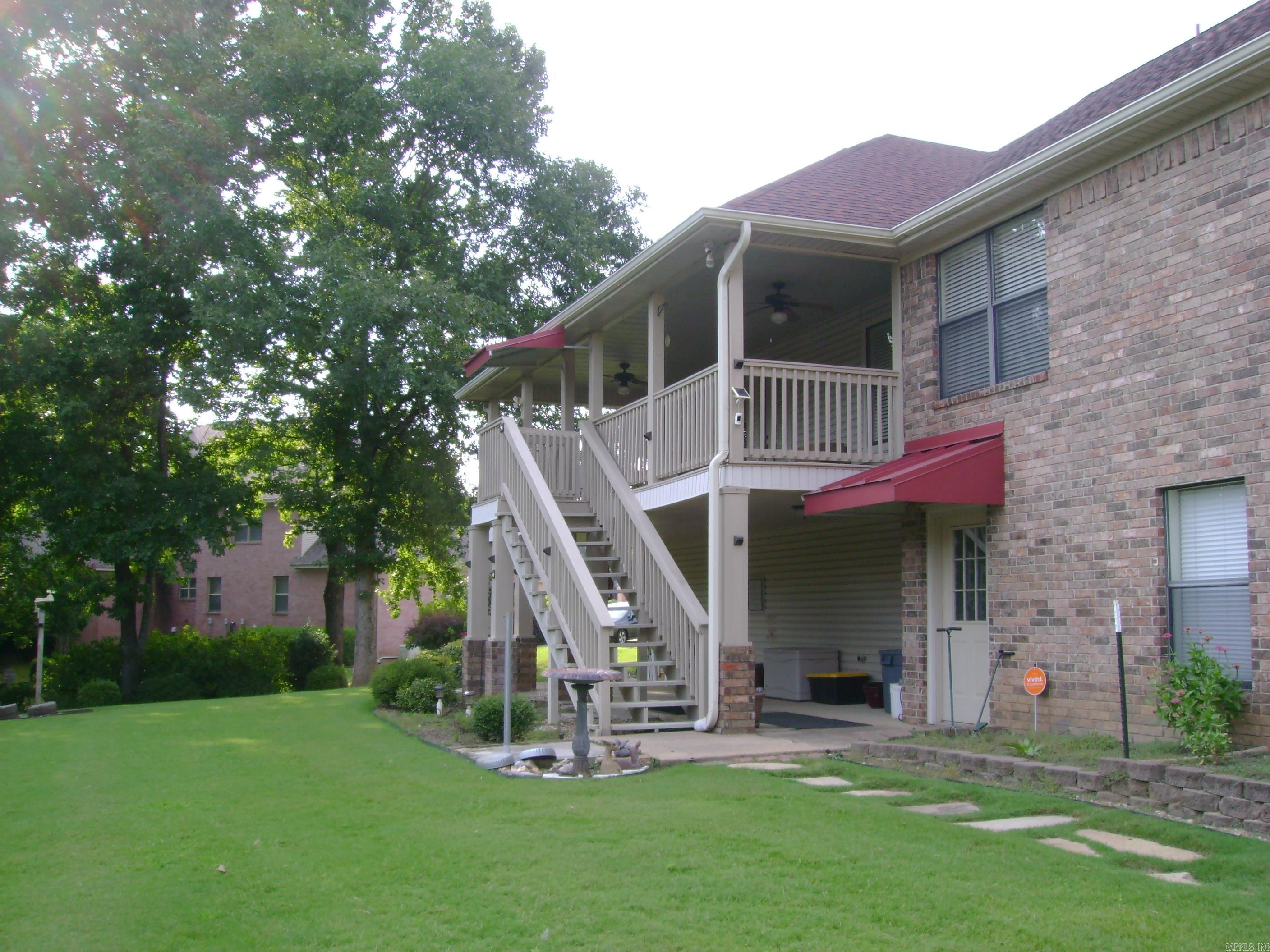 WELLINGTON POINTE - Residential