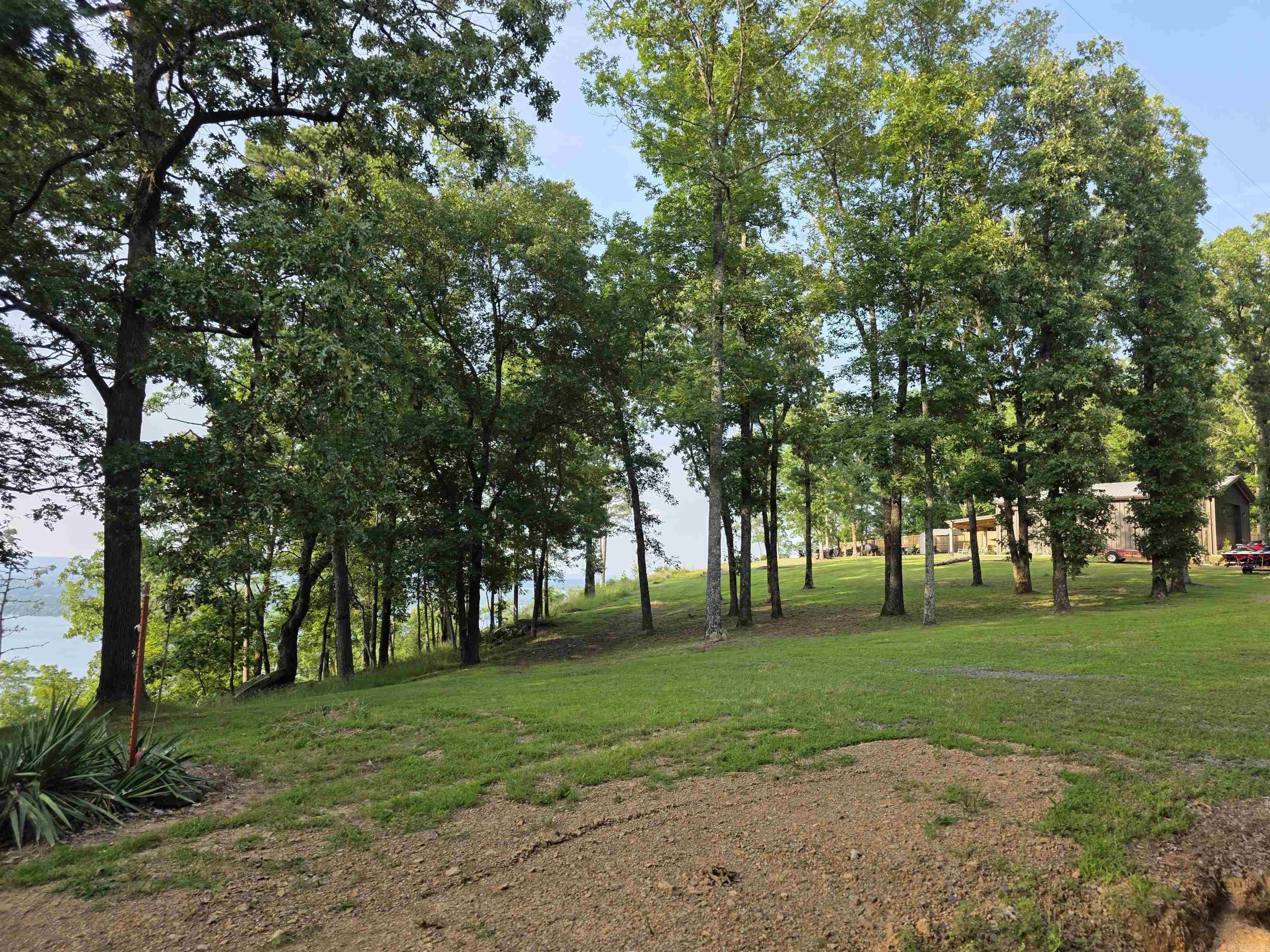 CLIFFVIEW TRACTS - Residential