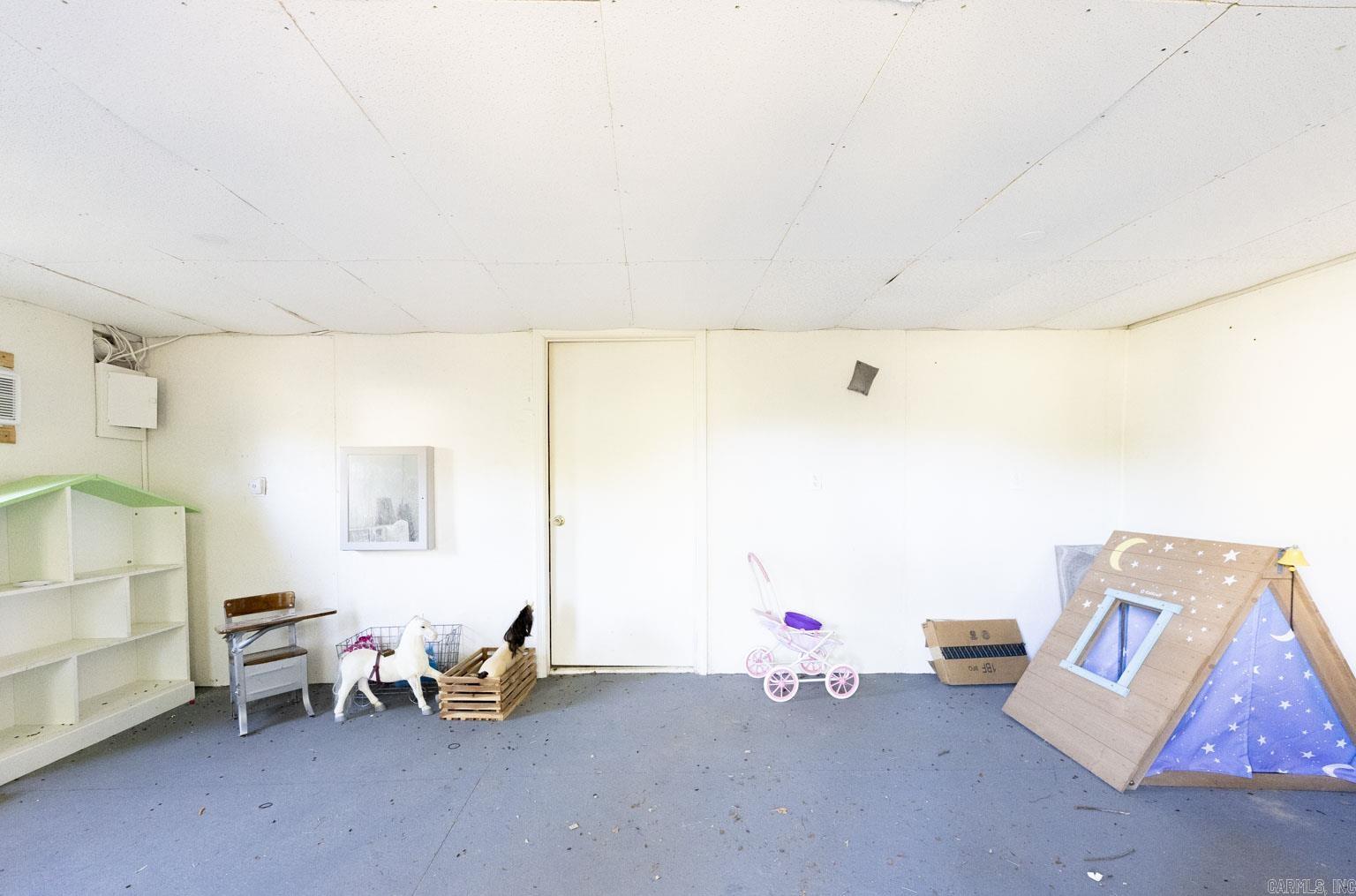 DARK FOREST PLACE - Residential