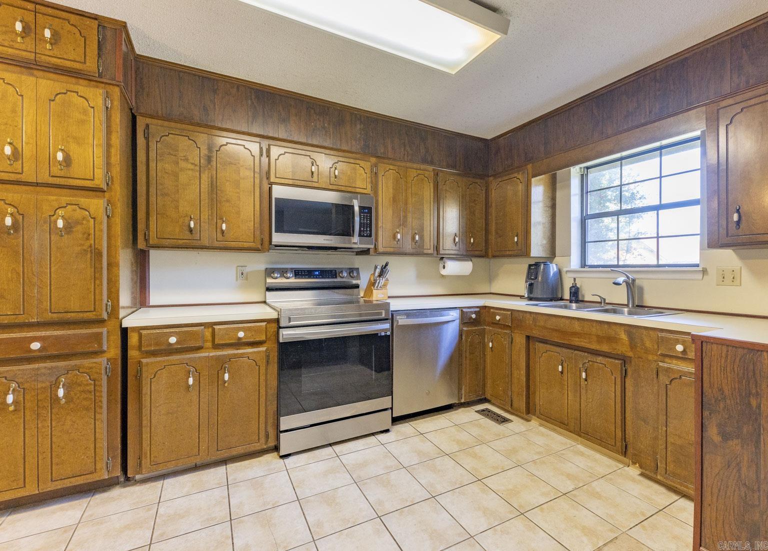 DARK FOREST PLACE - Residential