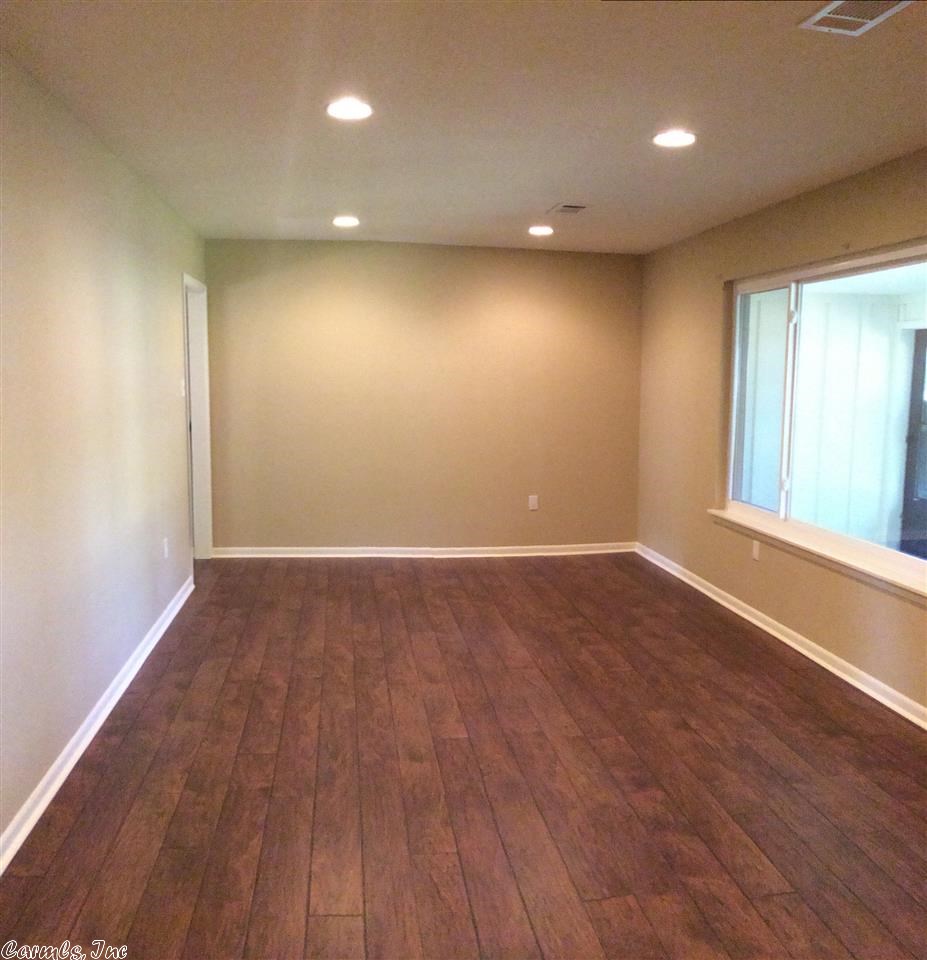 Smoking Oaks - Residential