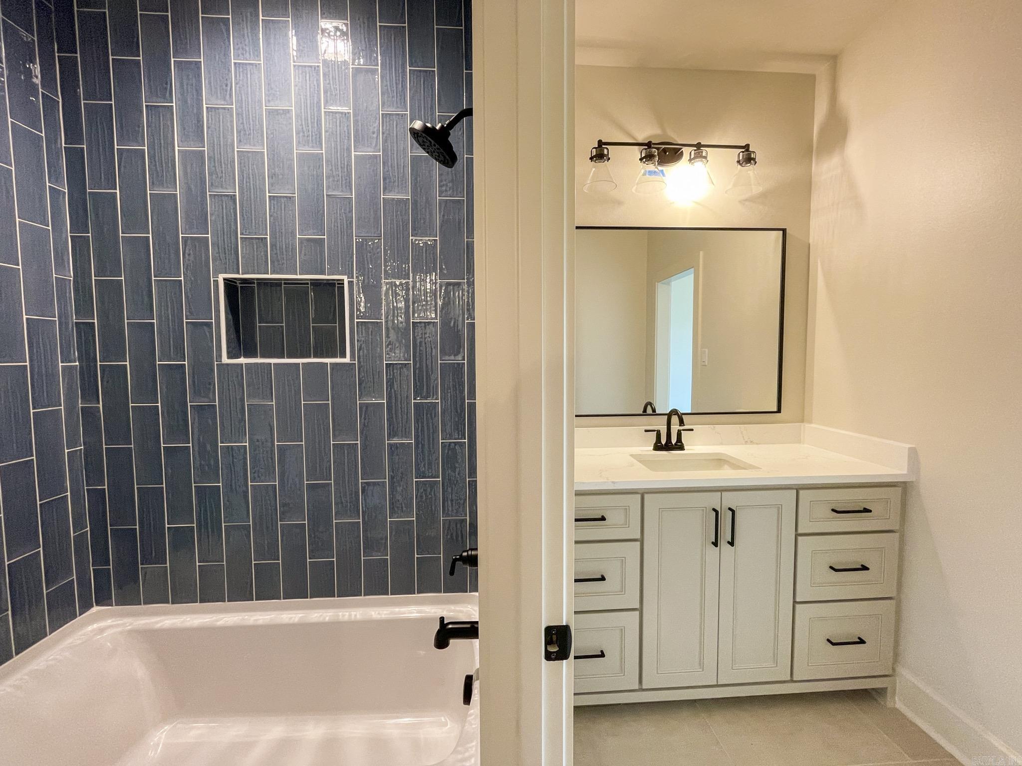 LAKEVIEW WEST - Residential