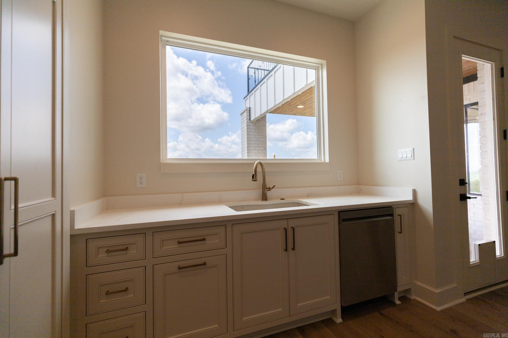 LAKEVIEW WEST - Residential