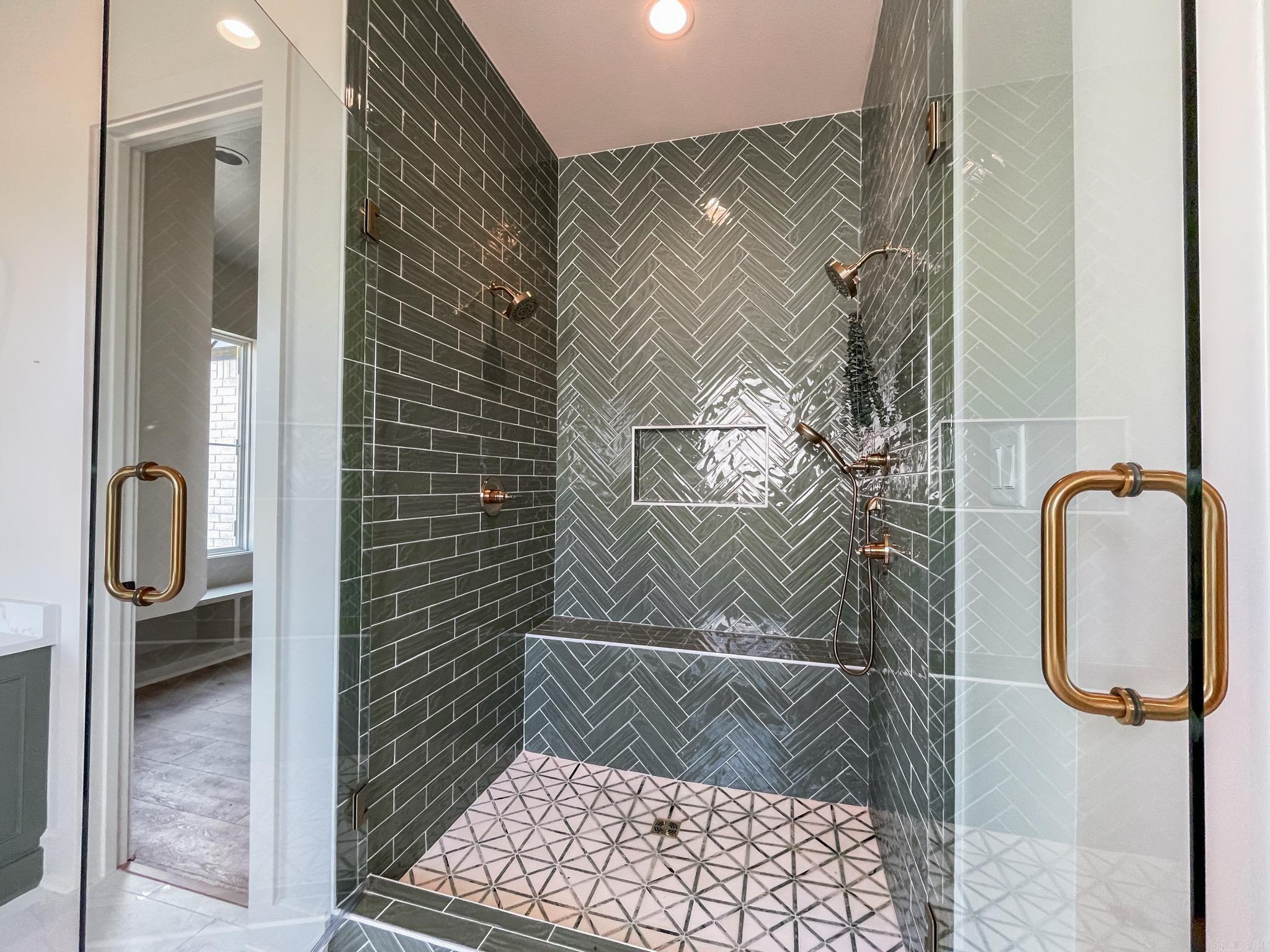 LAKEVIEW WEST - Residential