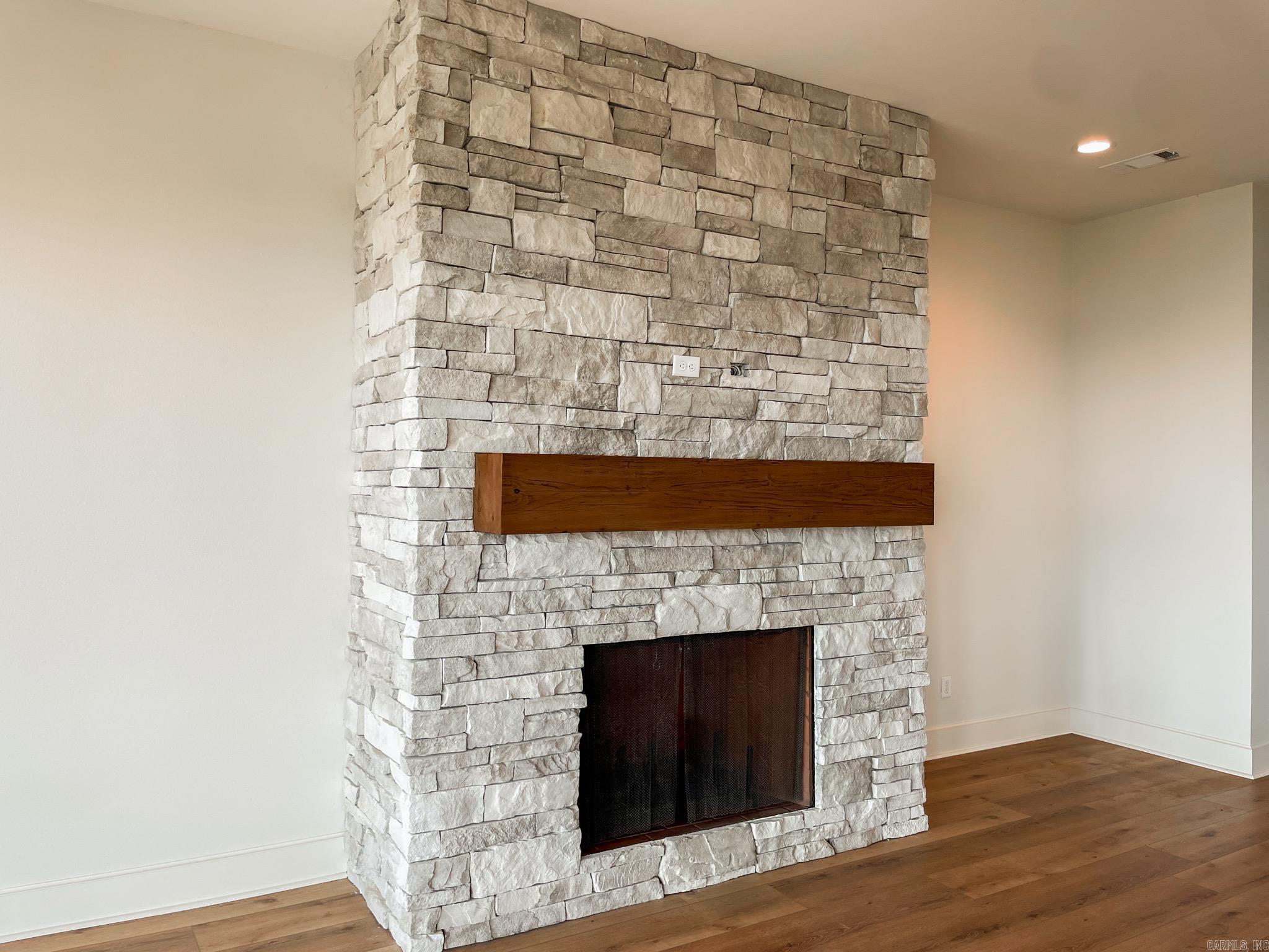 LAKEVIEW WEST - Residential