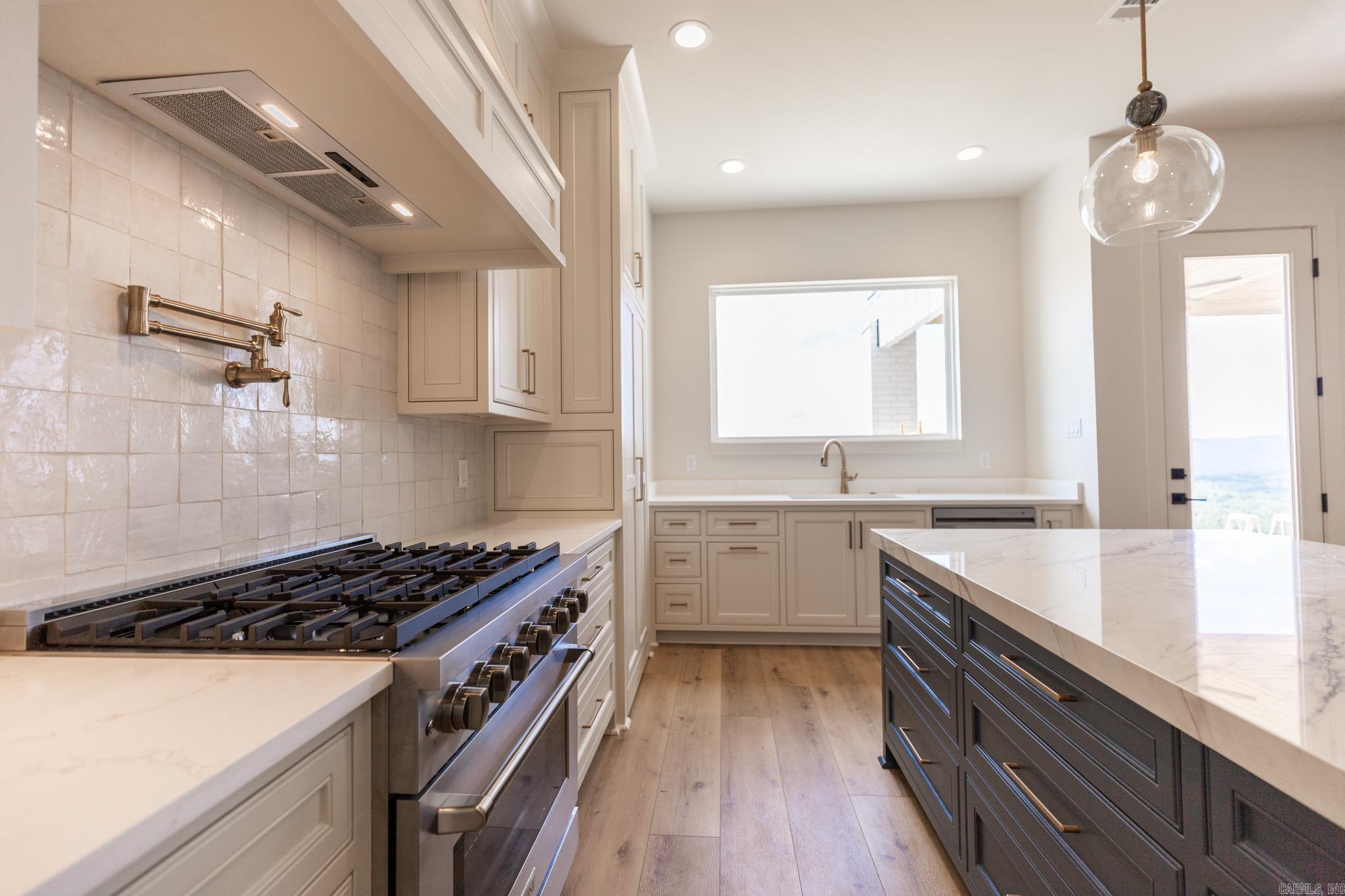 LAKEVIEW WEST - Residential