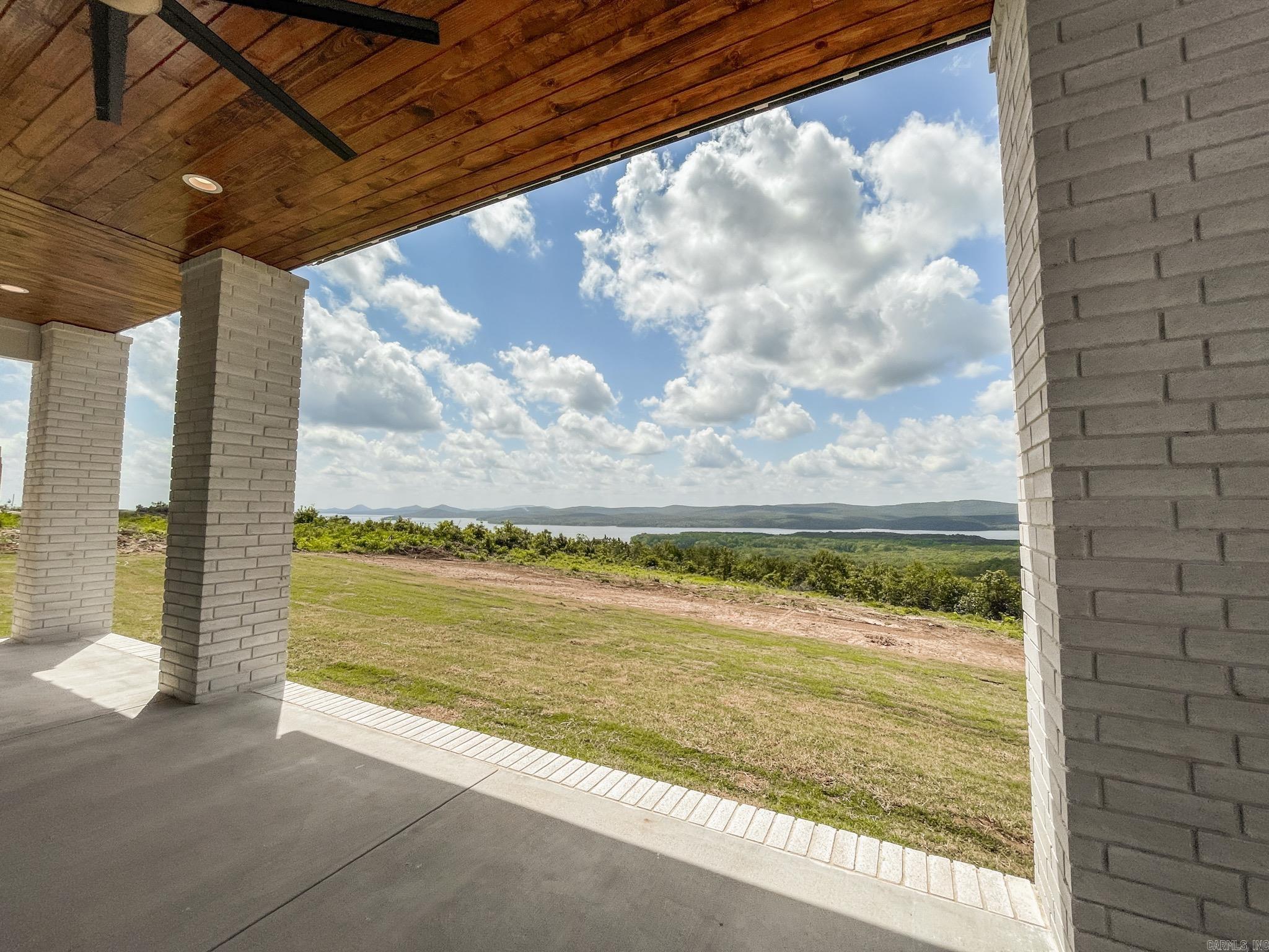 LAKEVIEW WEST - Residential