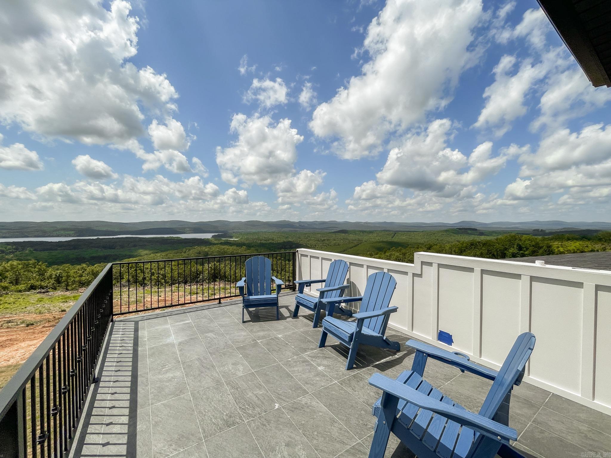 LAKEVIEW WEST - Residential