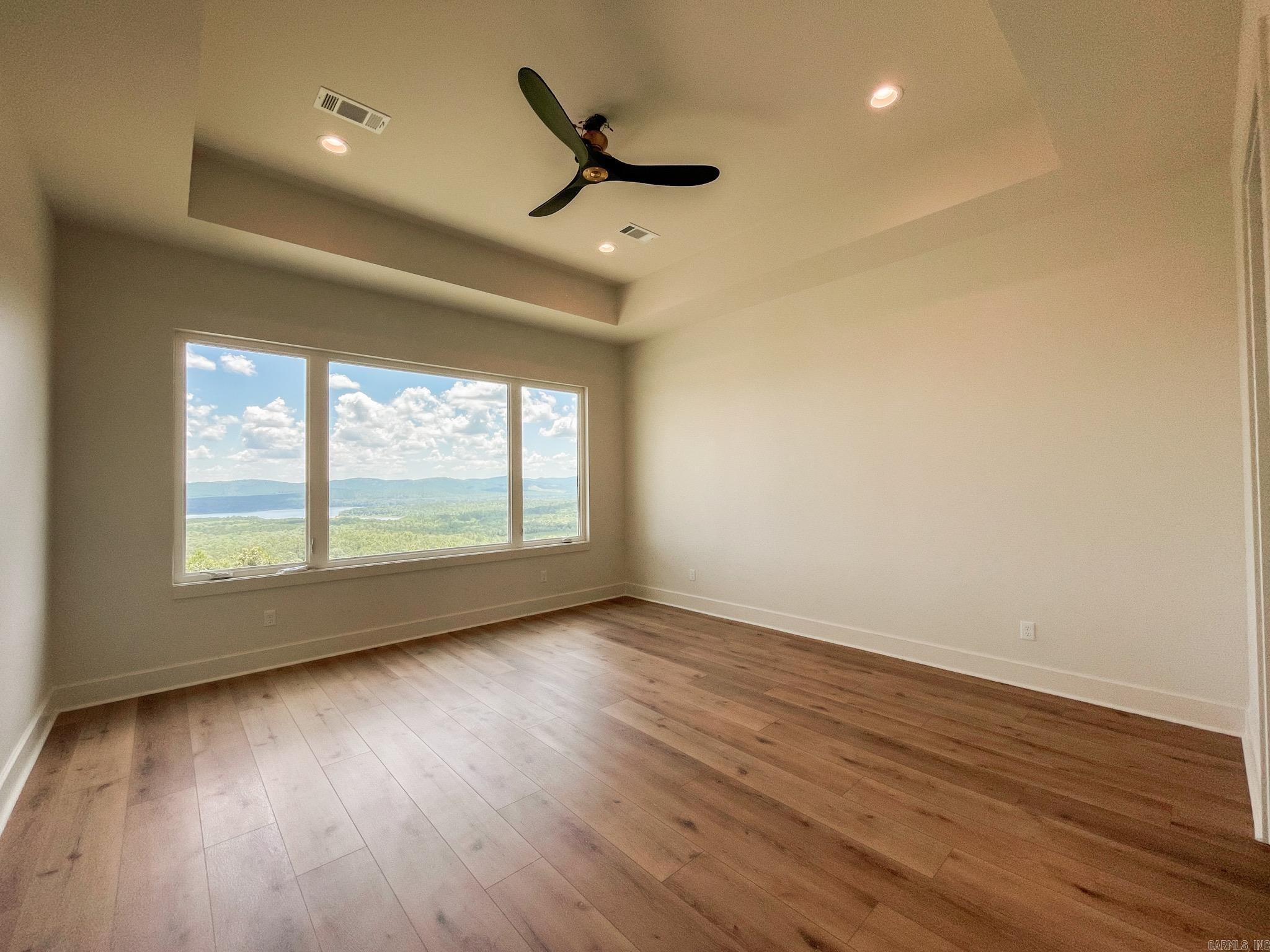 LAKEVIEW WEST - Residential